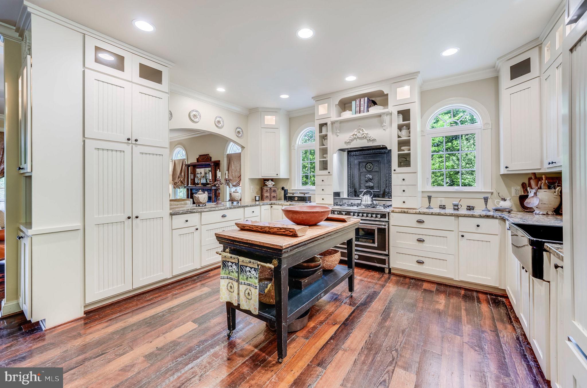 THE PLAINS - Residential