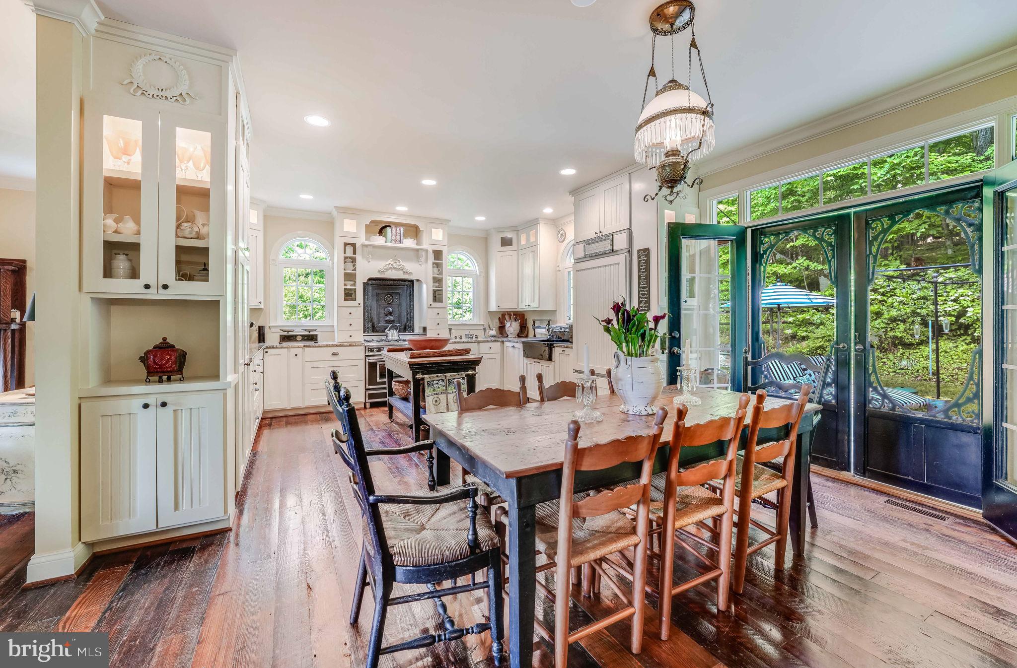 THE PLAINS - Residential