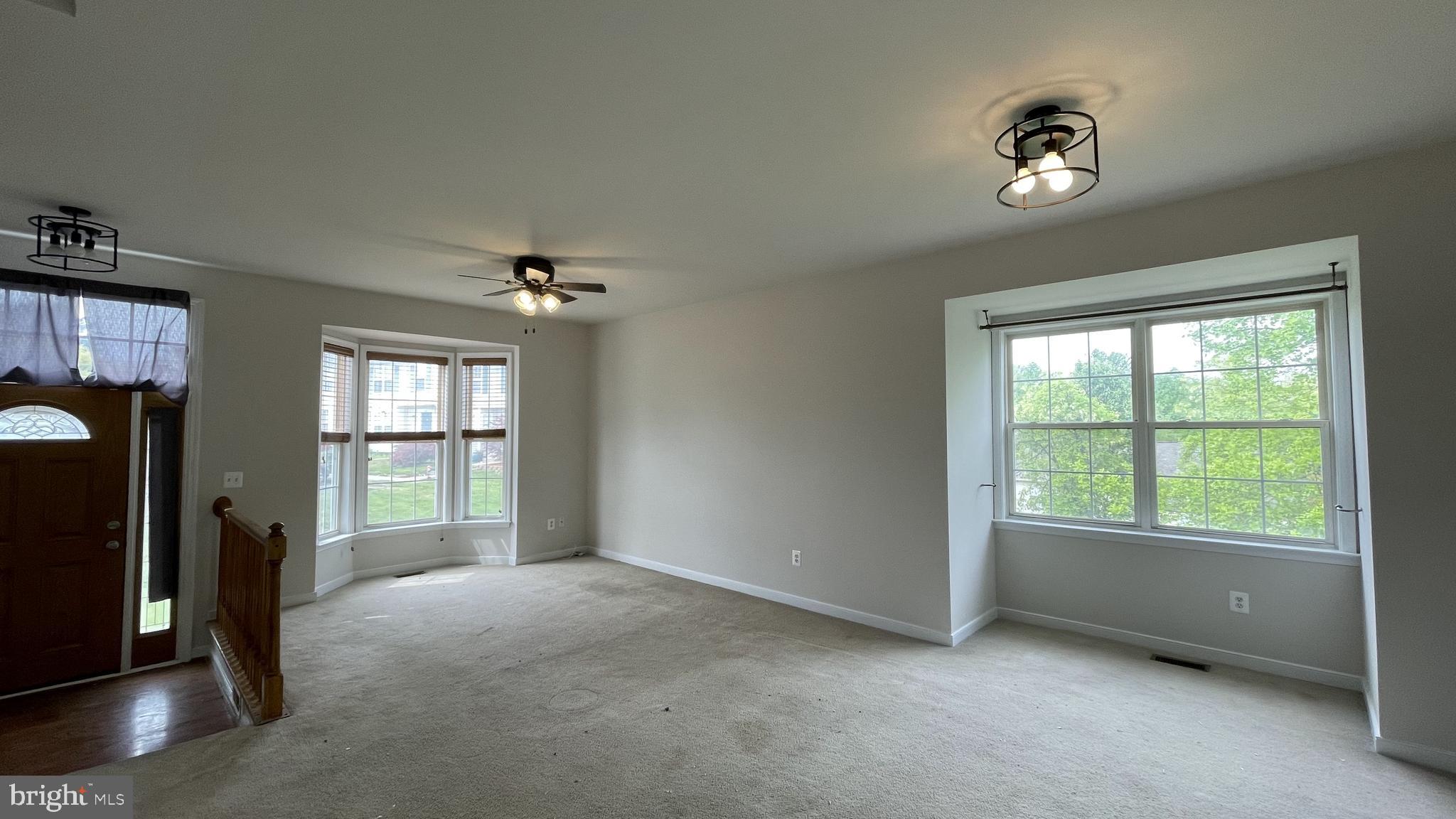 STONE RIVER - Residential Lease