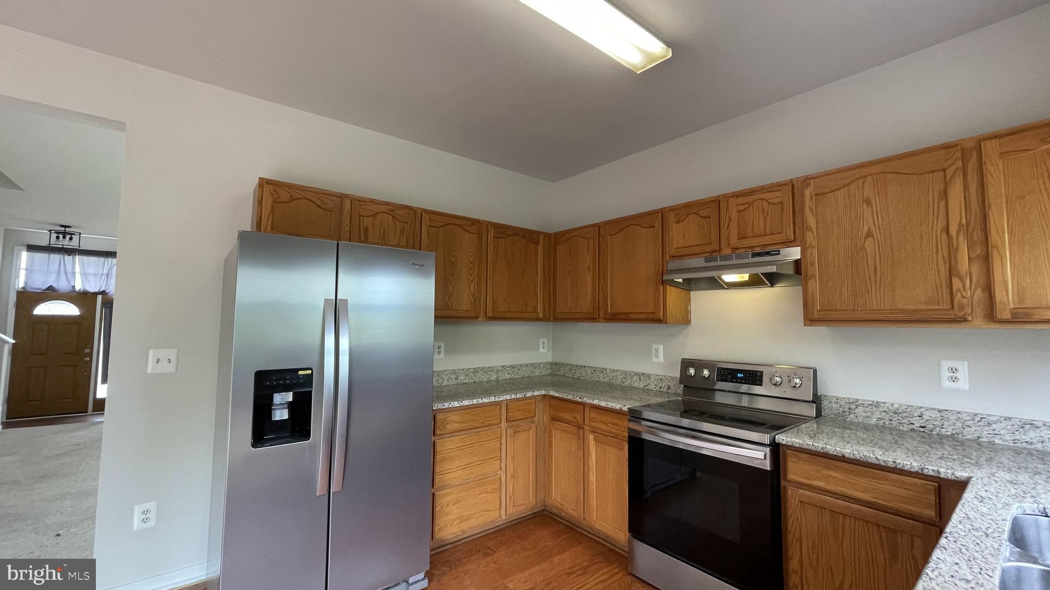 STONE RIVER - Residential Lease