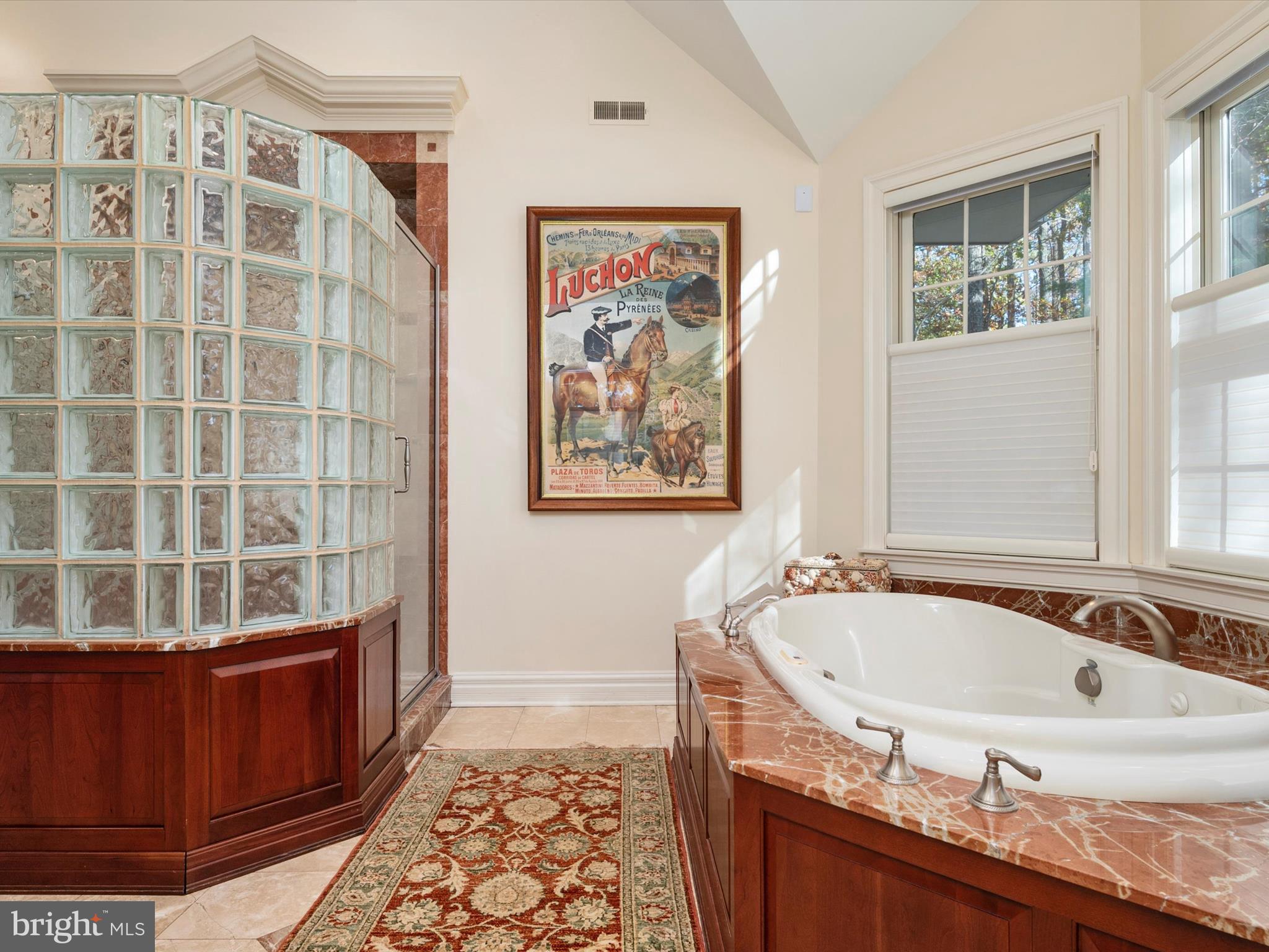 LAURELFORD - Residential