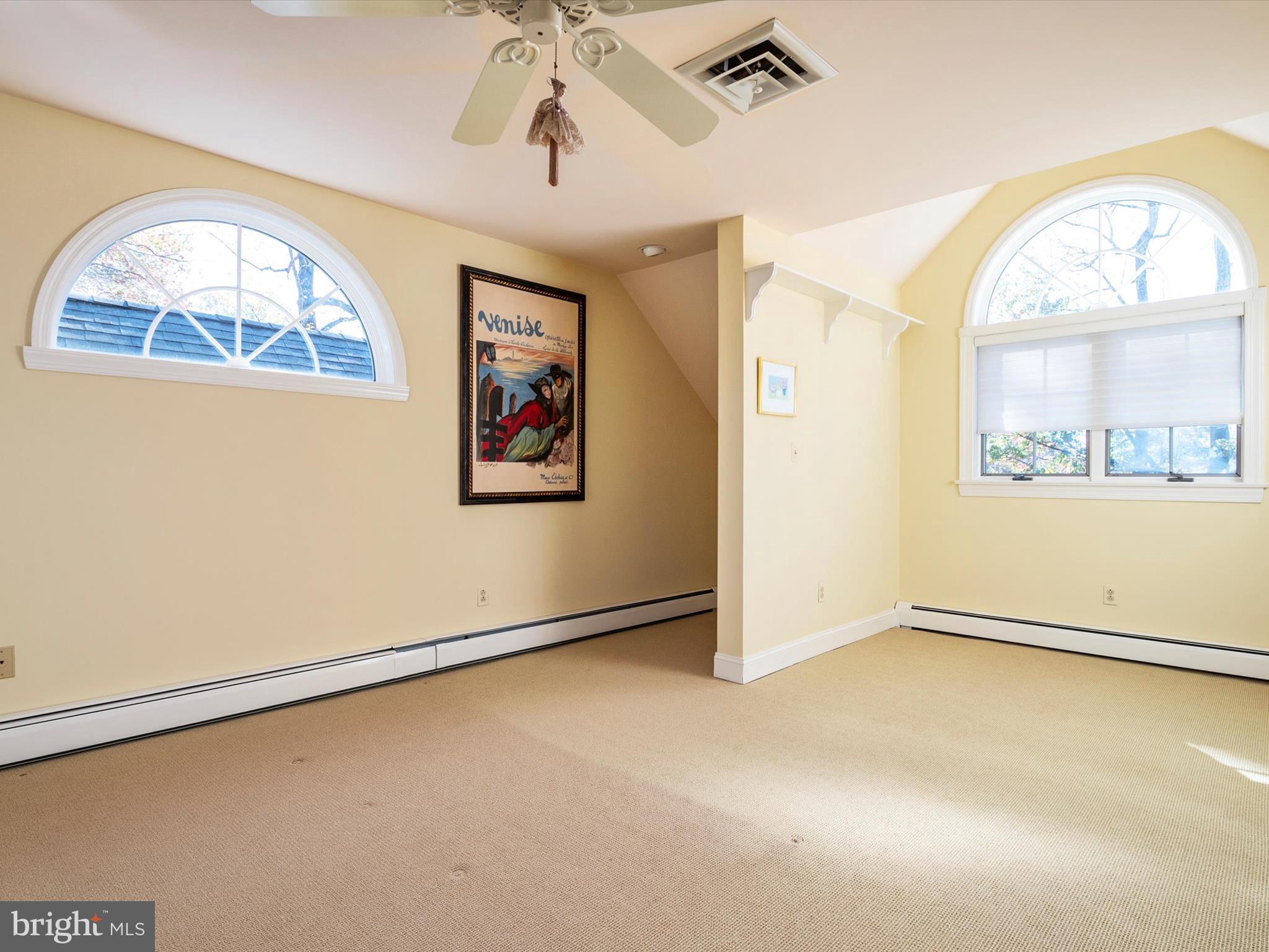 LAURELFORD - Residential