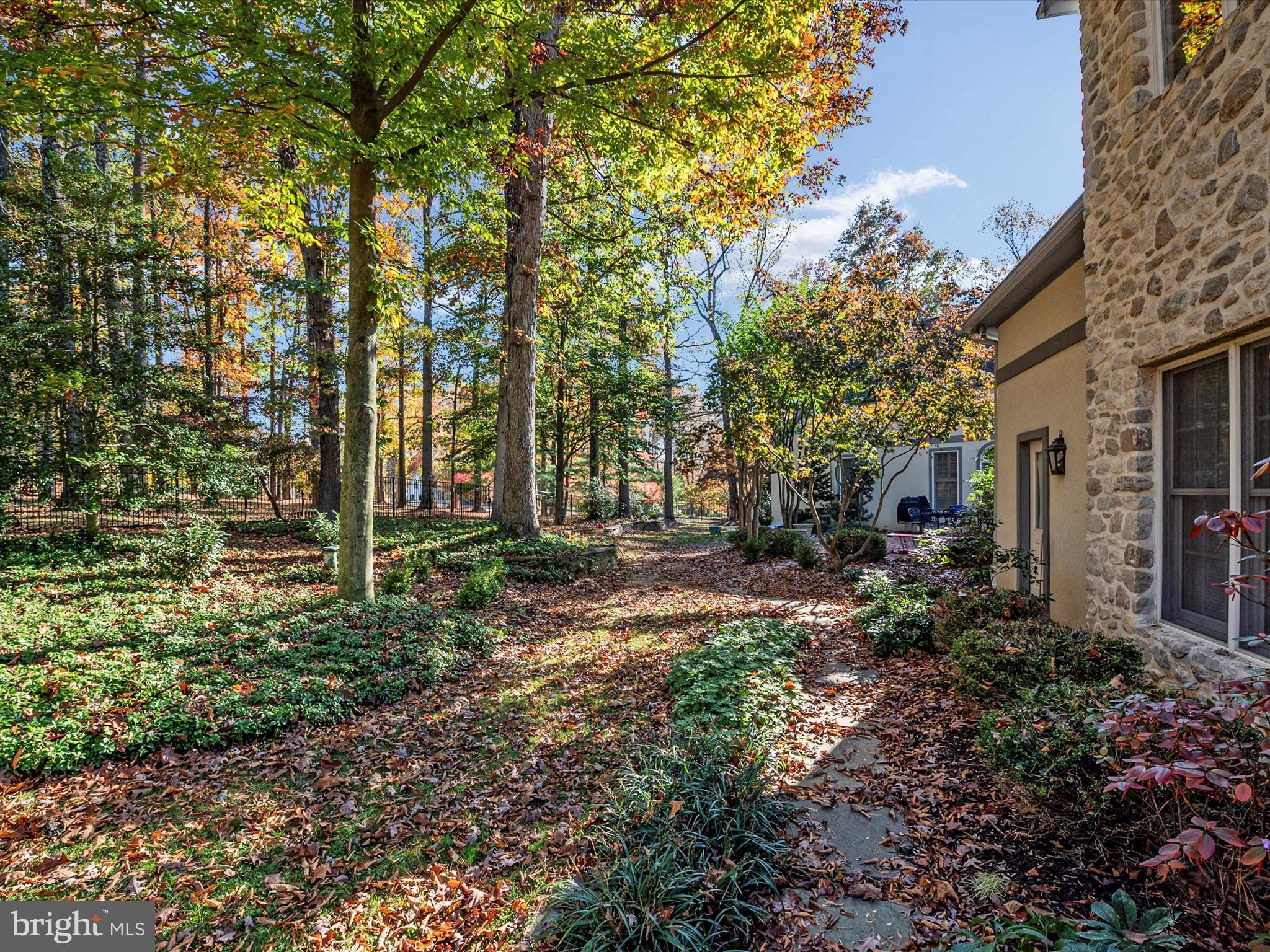 LAURELFORD - Residential