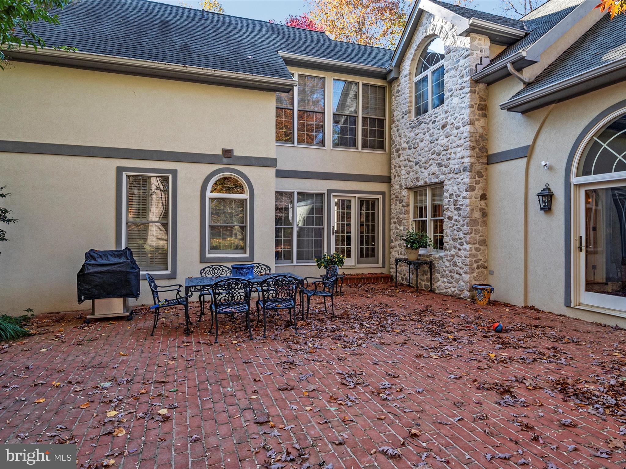 LAURELFORD - Residential