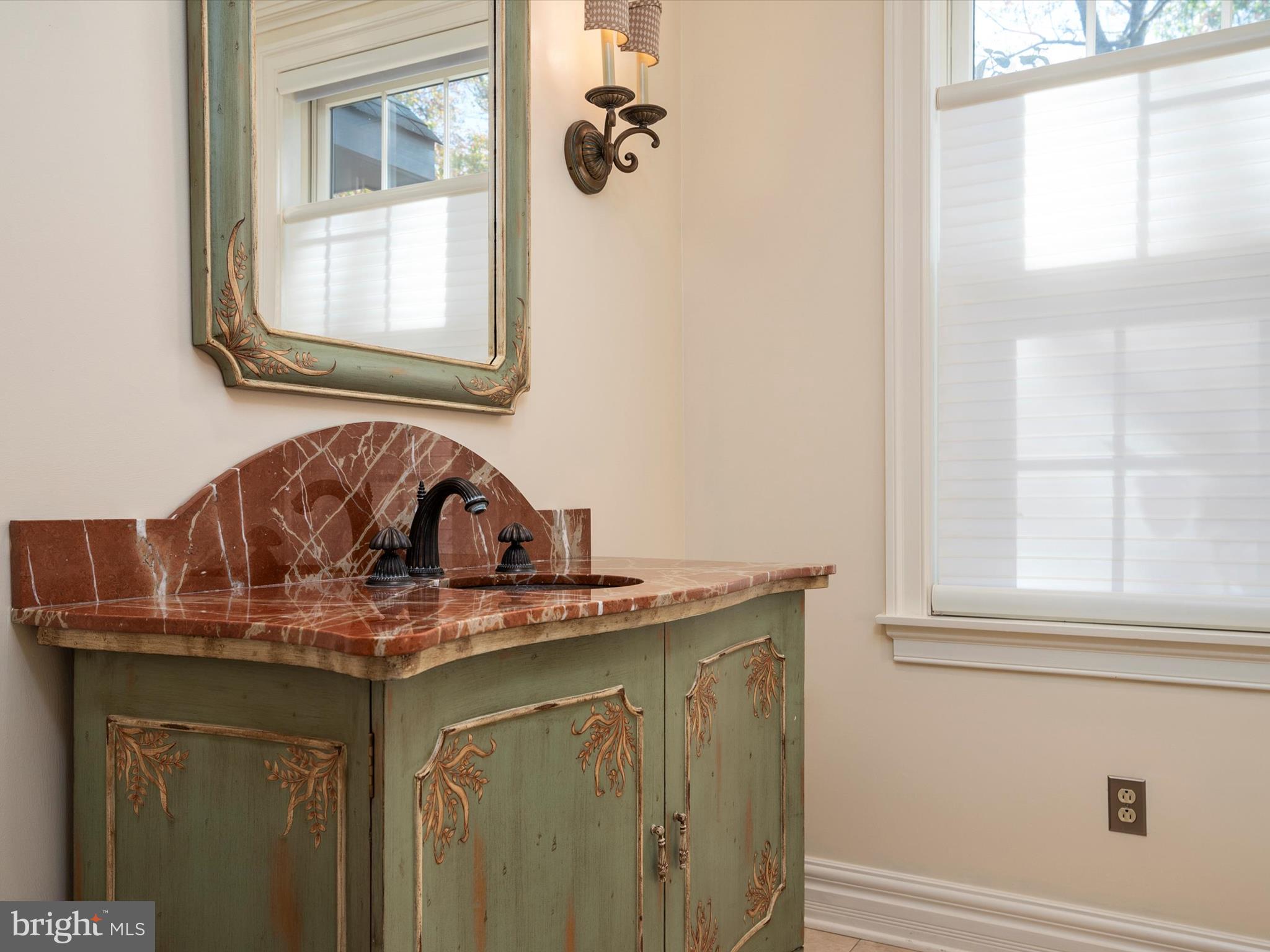 LAURELFORD - Residential