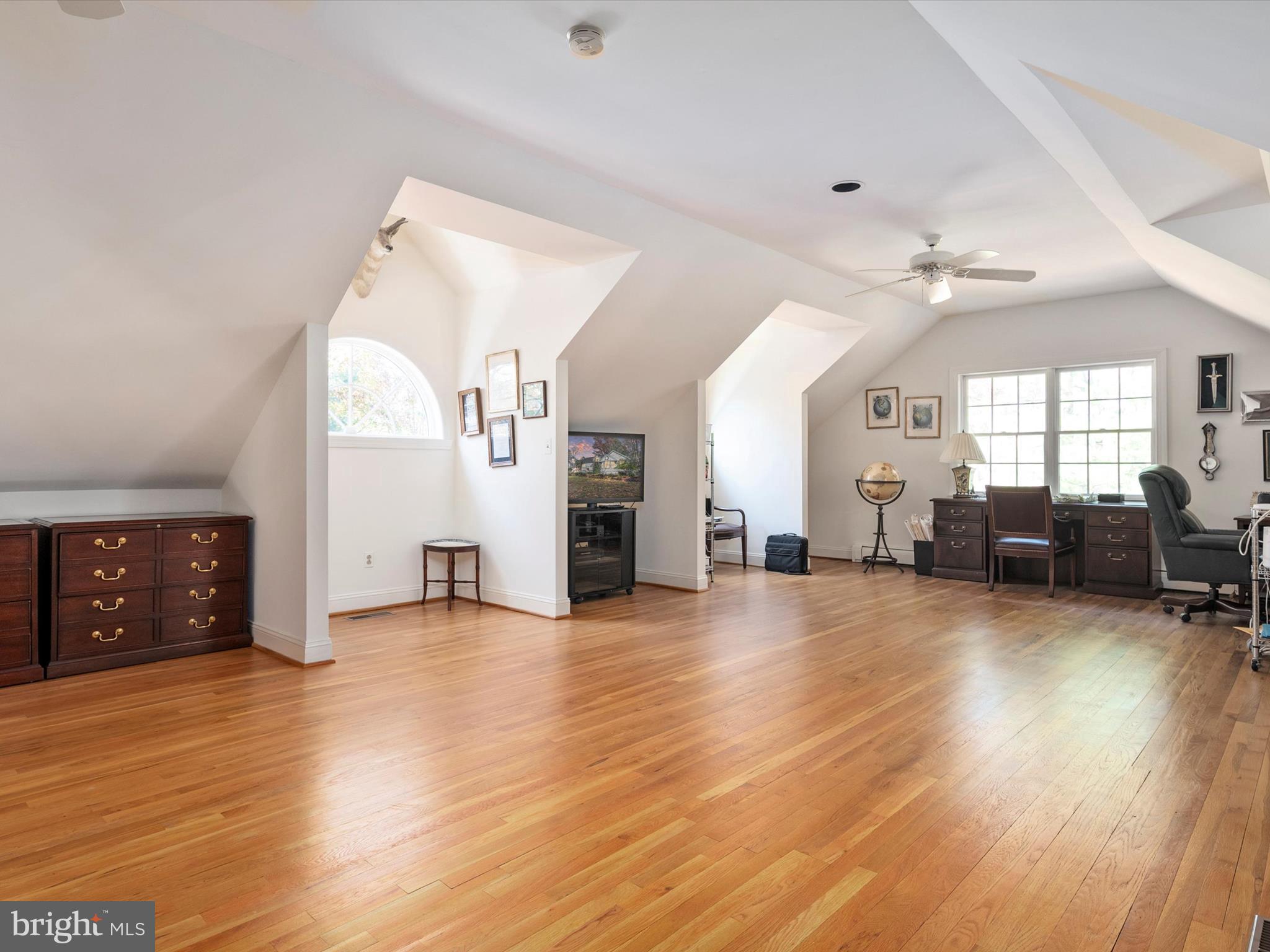 LAURELFORD - Residential