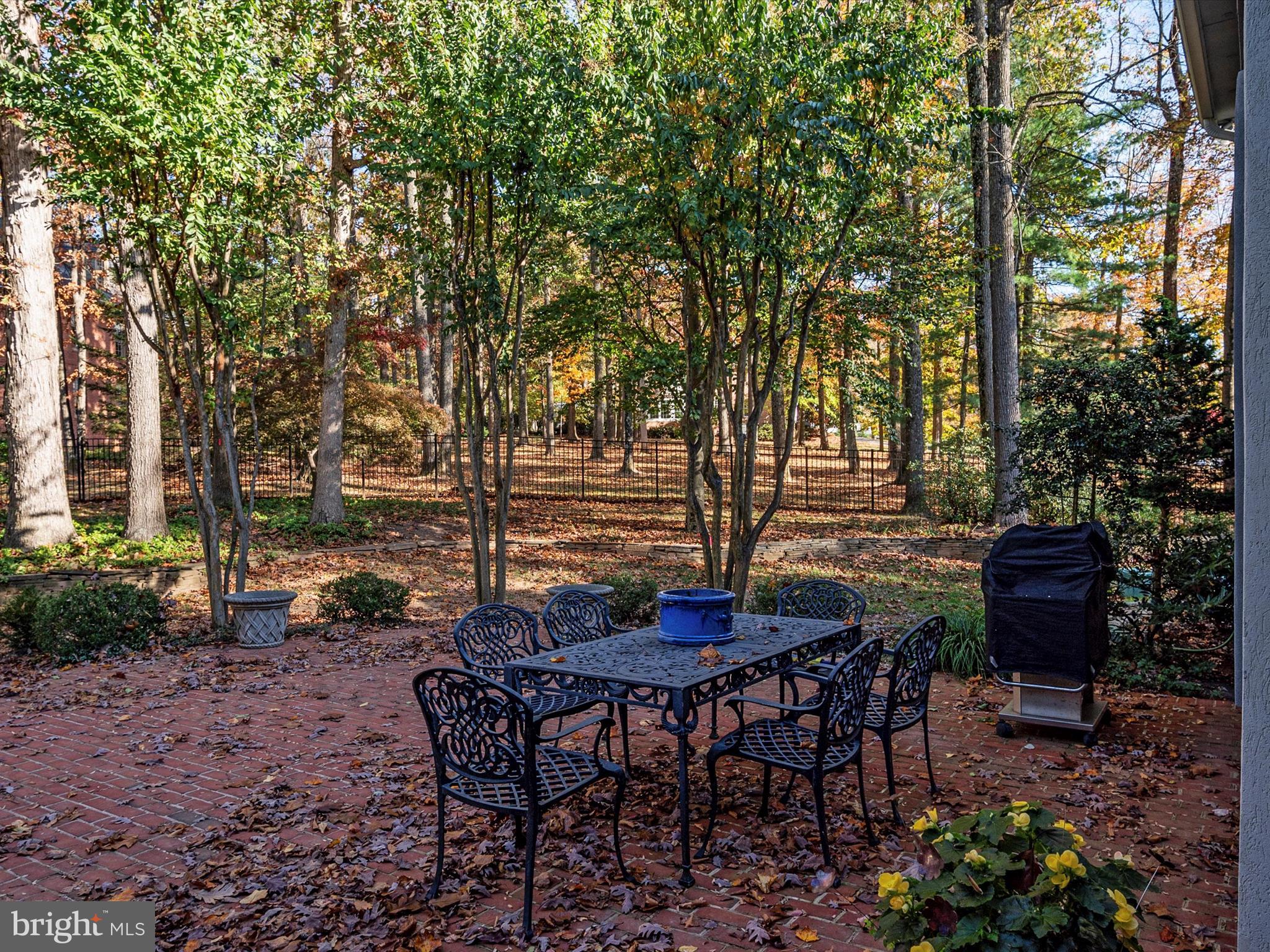 LAURELFORD - Residential