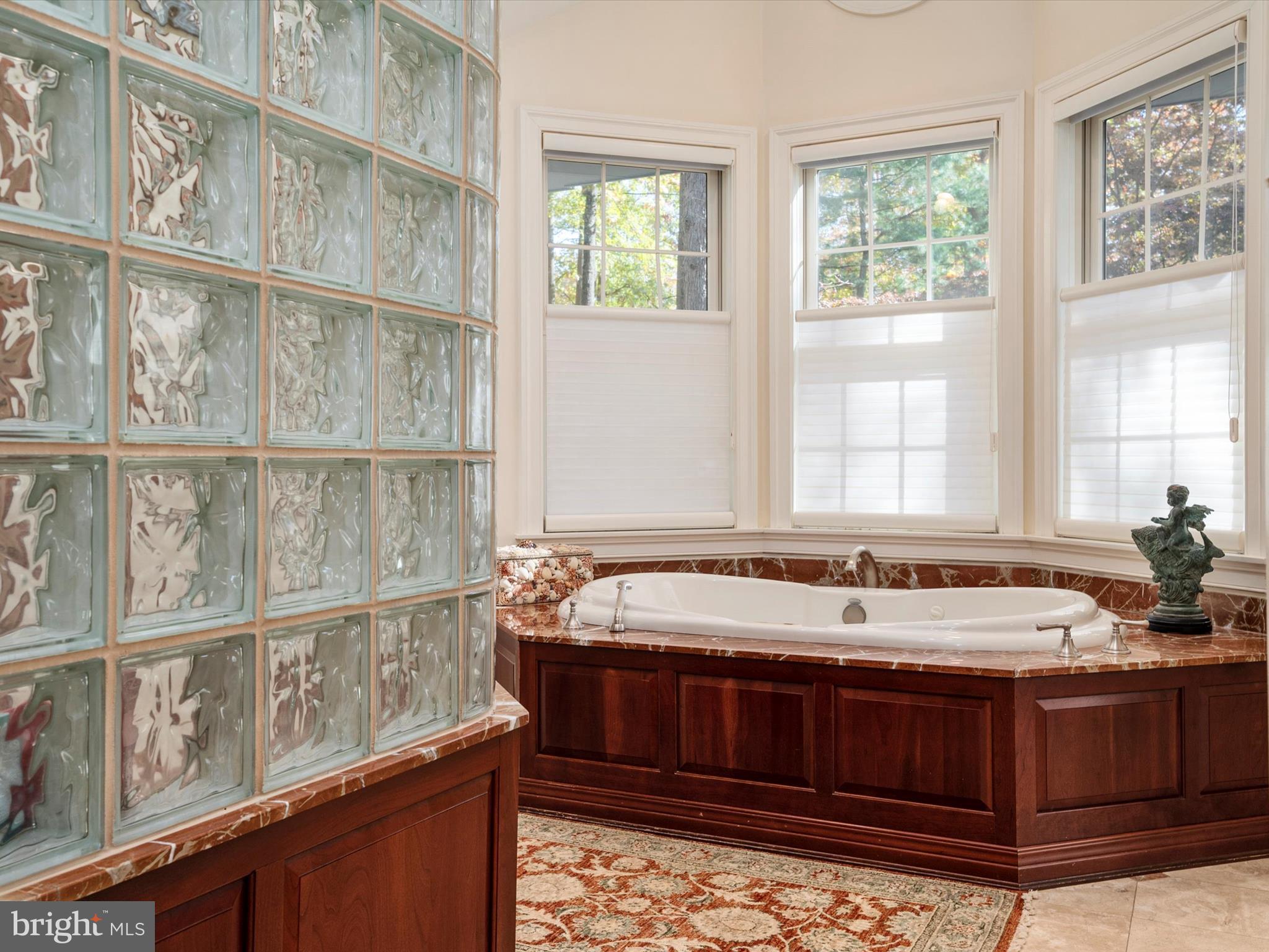 LAURELFORD - Residential