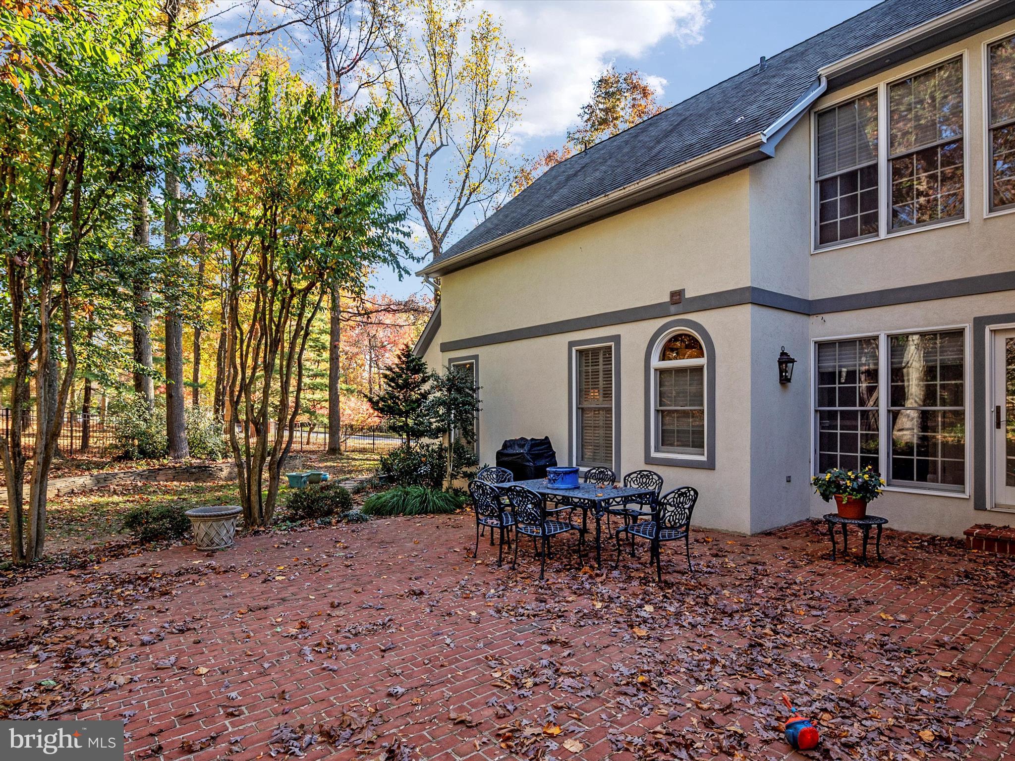 LAURELFORD - Residential