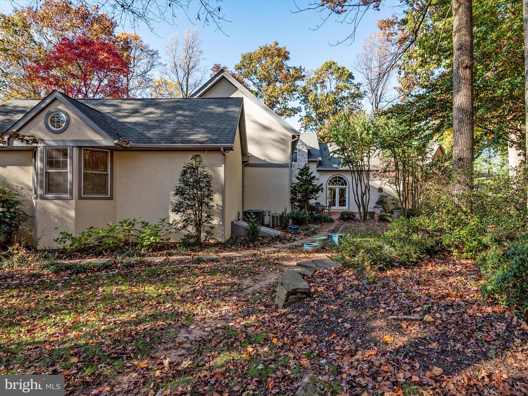 LAURELFORD - Residential