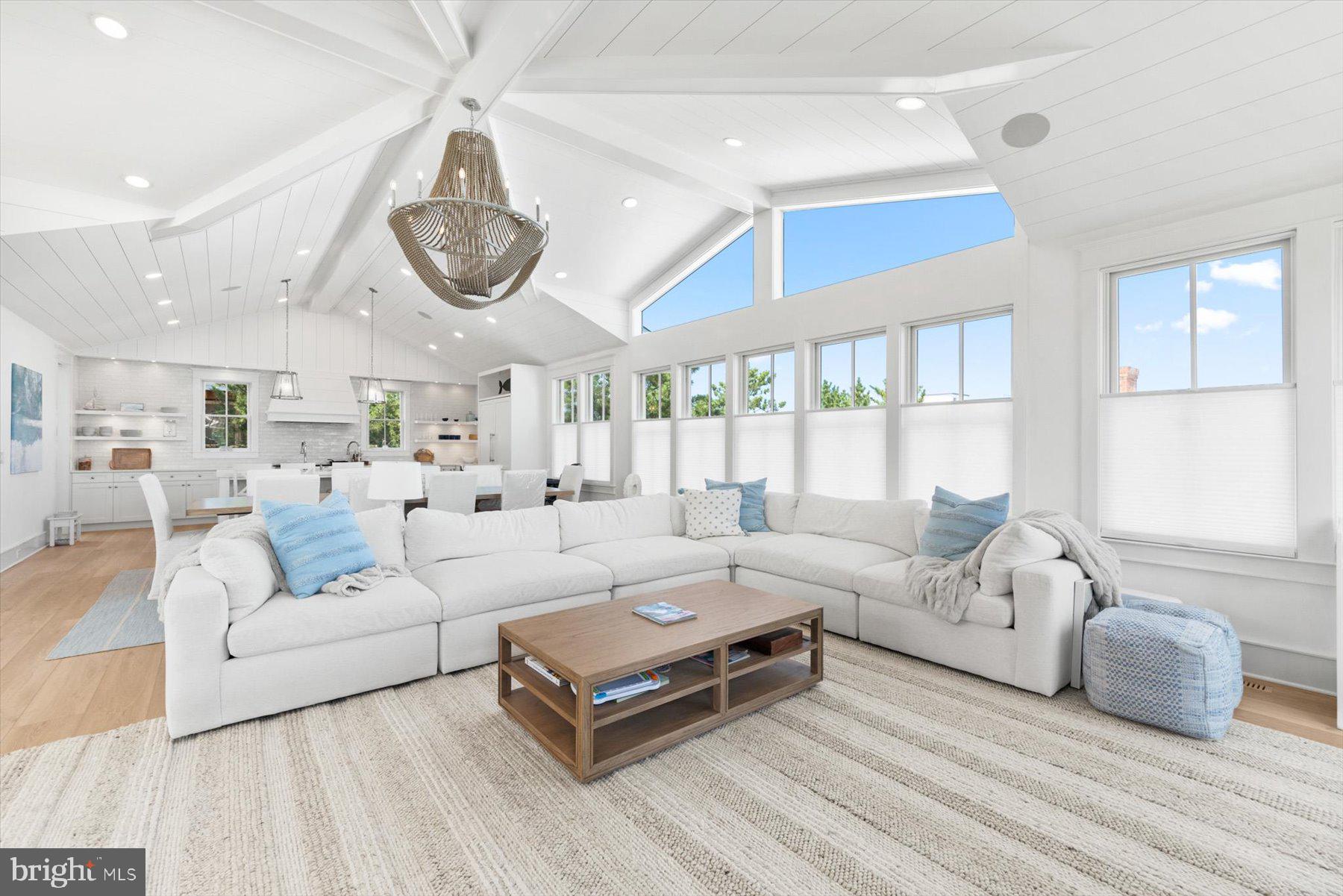 SUSSEX SHORES - Residential