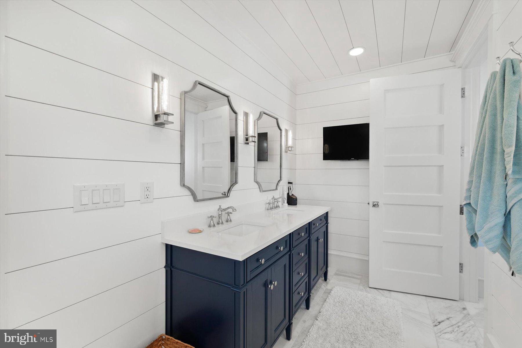 SUSSEX SHORES - Residential