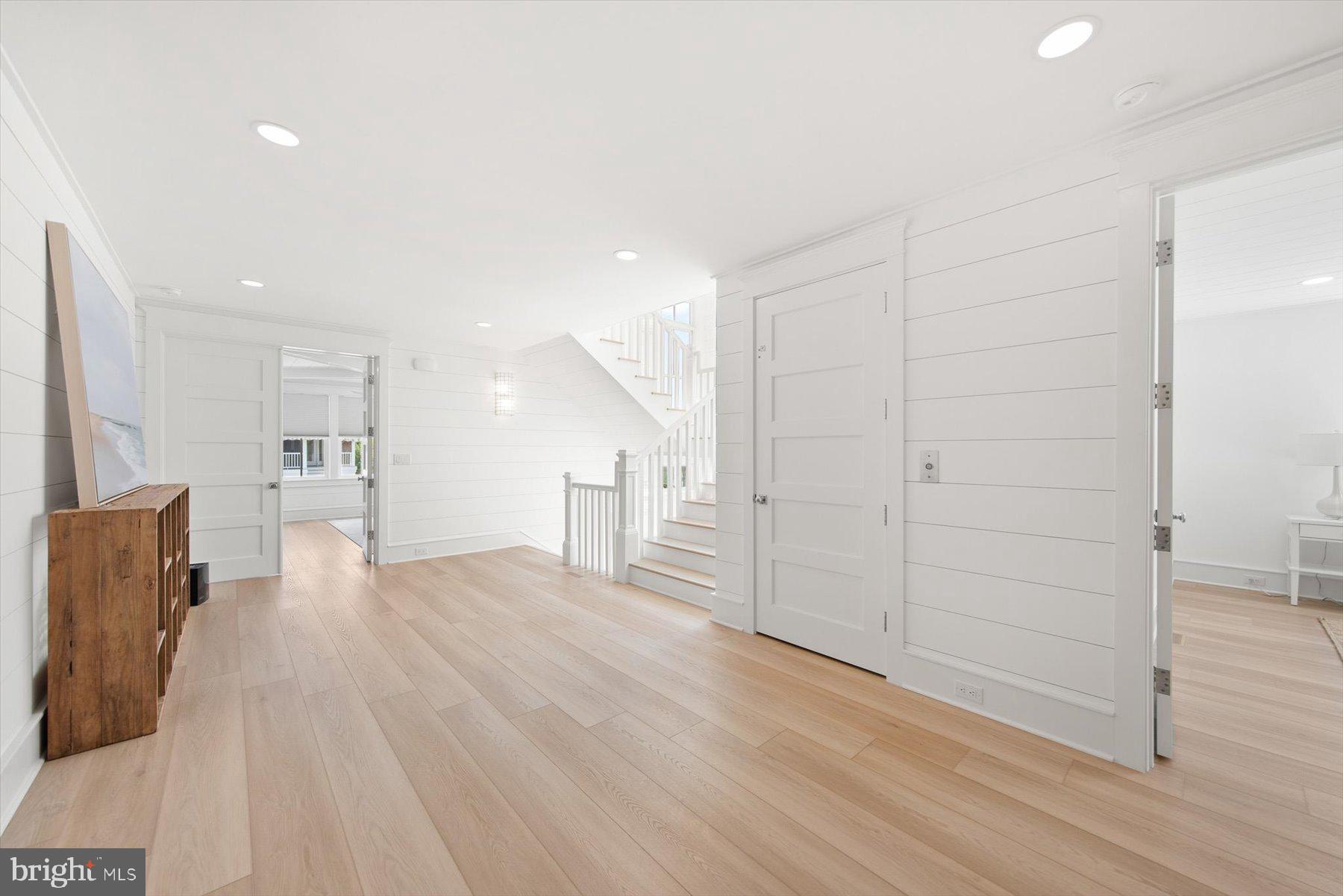 SUSSEX SHORES - Residential