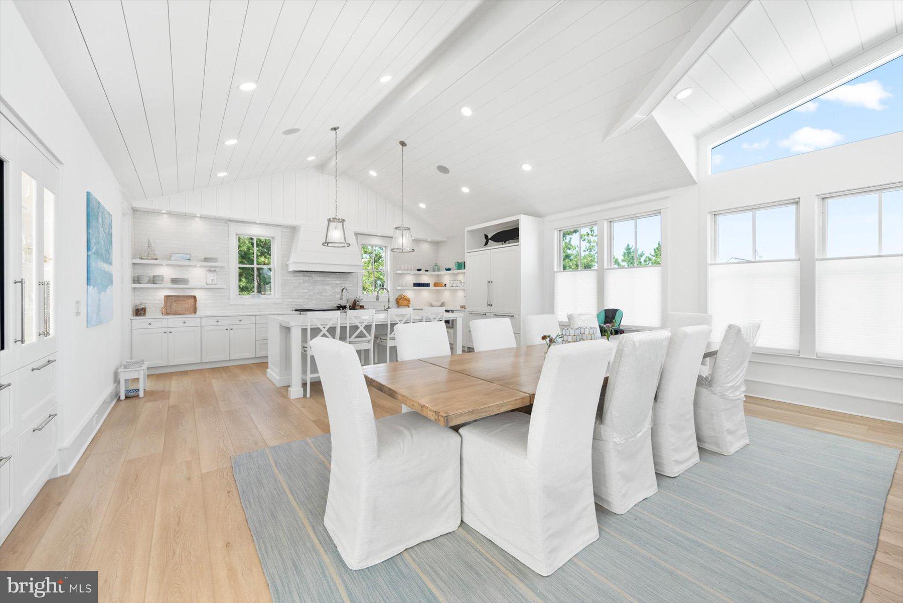 SUSSEX SHORES - Residential