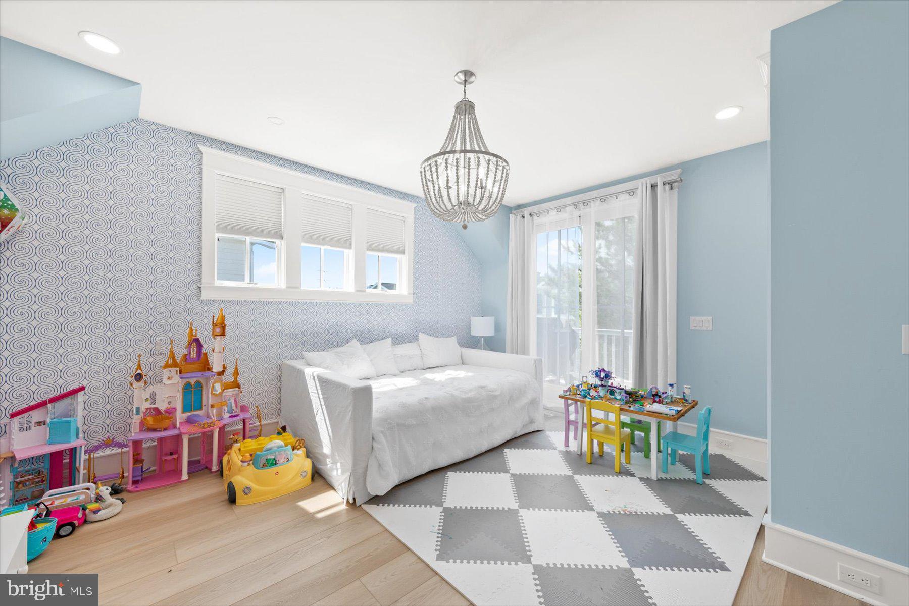 SUSSEX SHORES - Residential