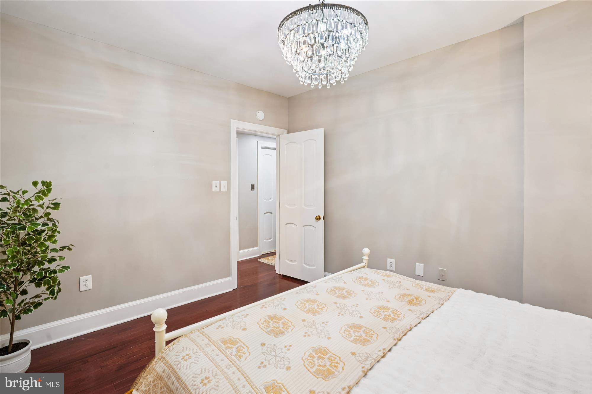 GLENCAIRN - Residential