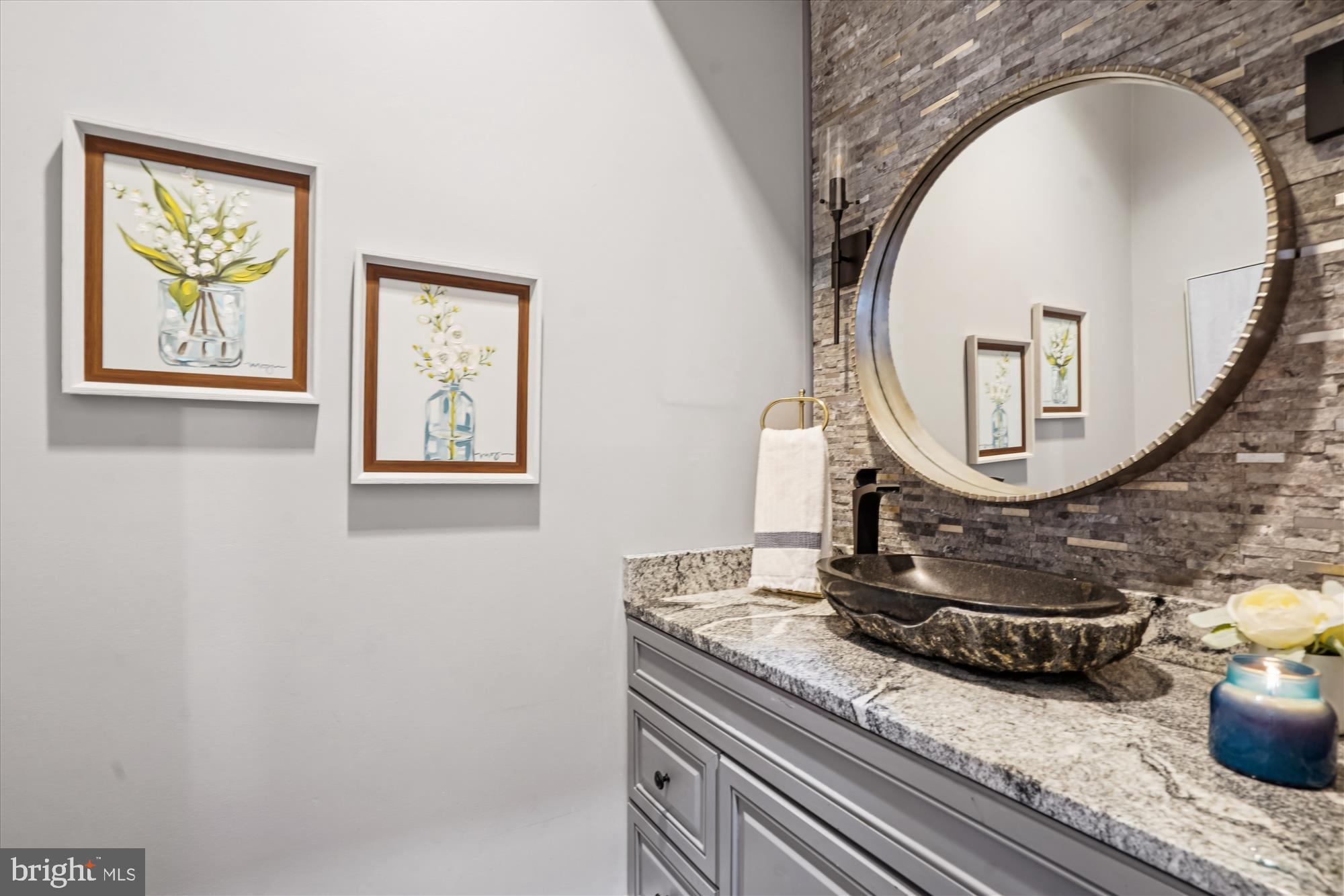 GLENCAIRN - Residential