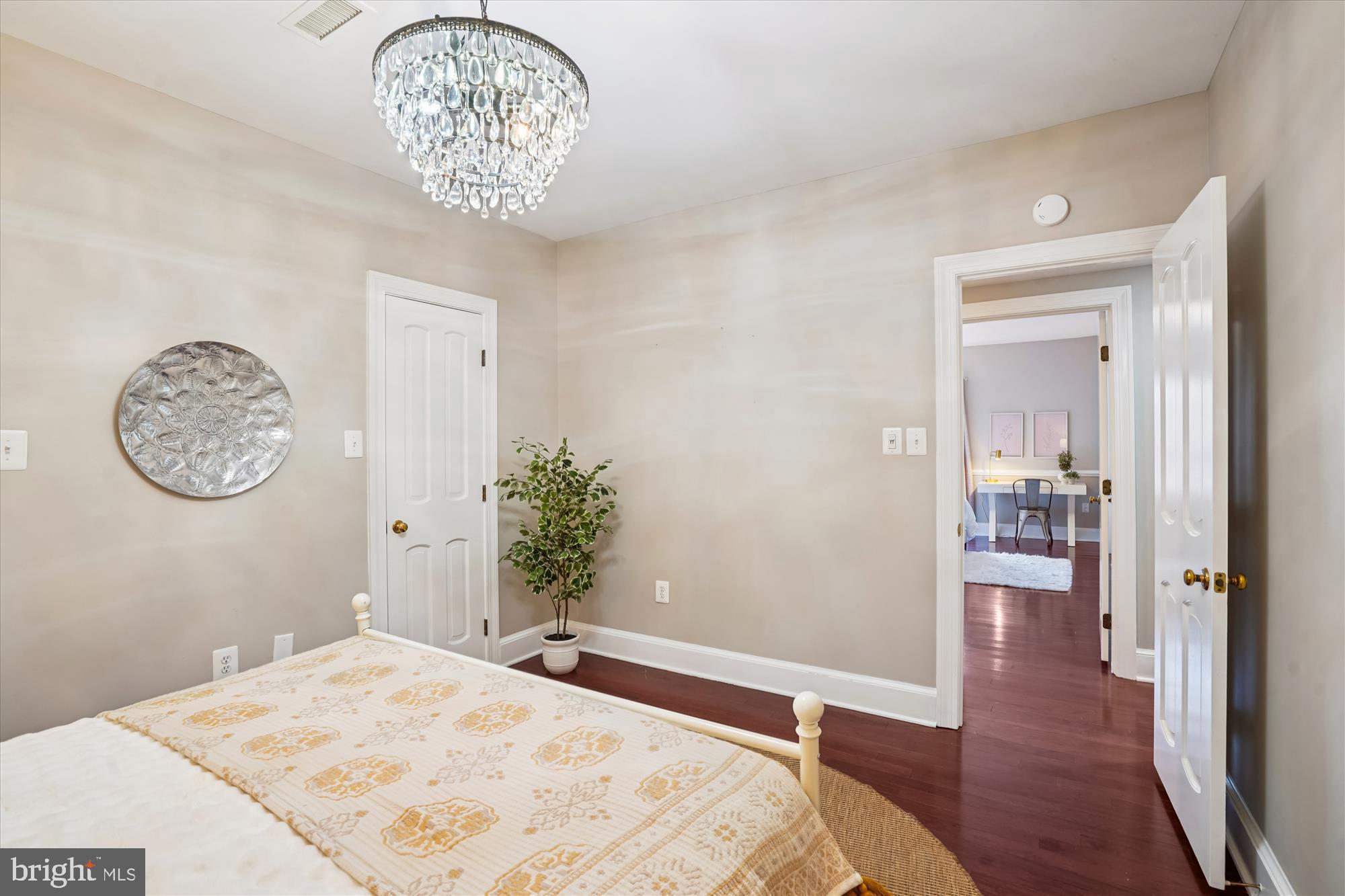 GLENCAIRN - Residential