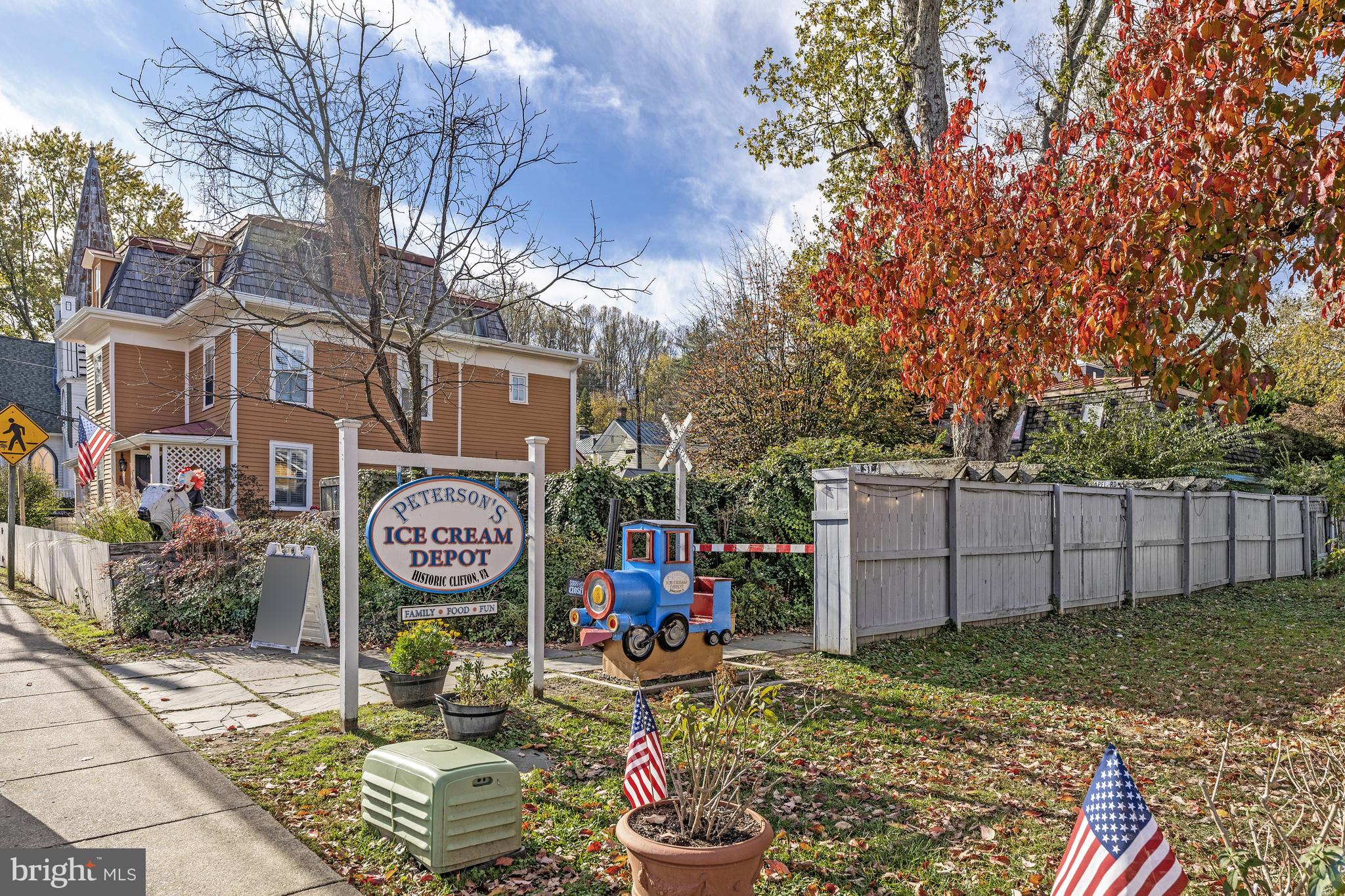 GLENCAIRN - Residential