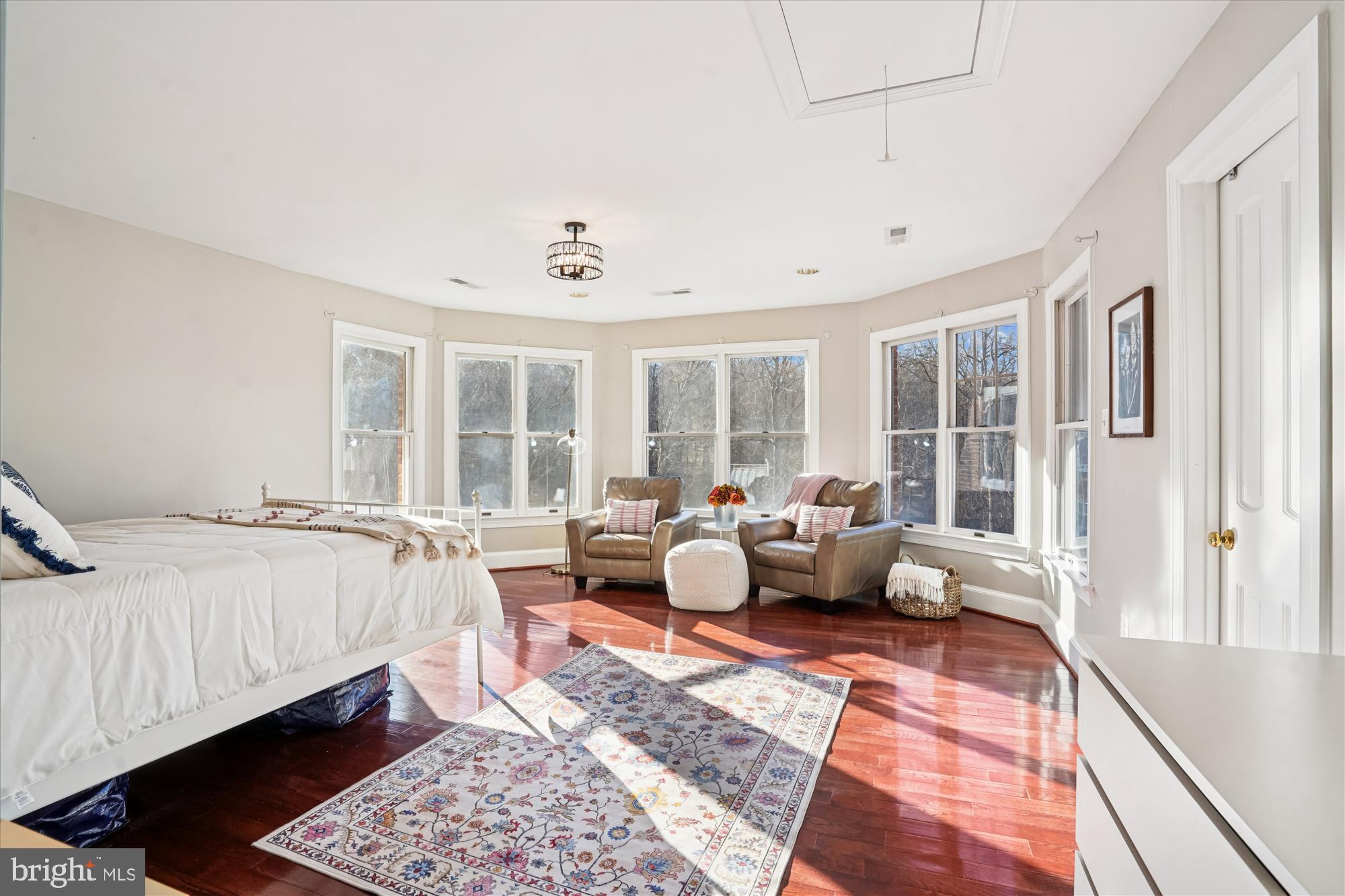 GLENCAIRN - Residential