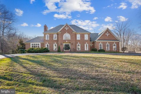 7480 DUNQUIN COURT CLIFTON VA 20124