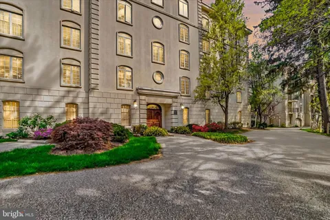 2025 S Queen Street Unit 233, York, PA MLS: PAYK2080816