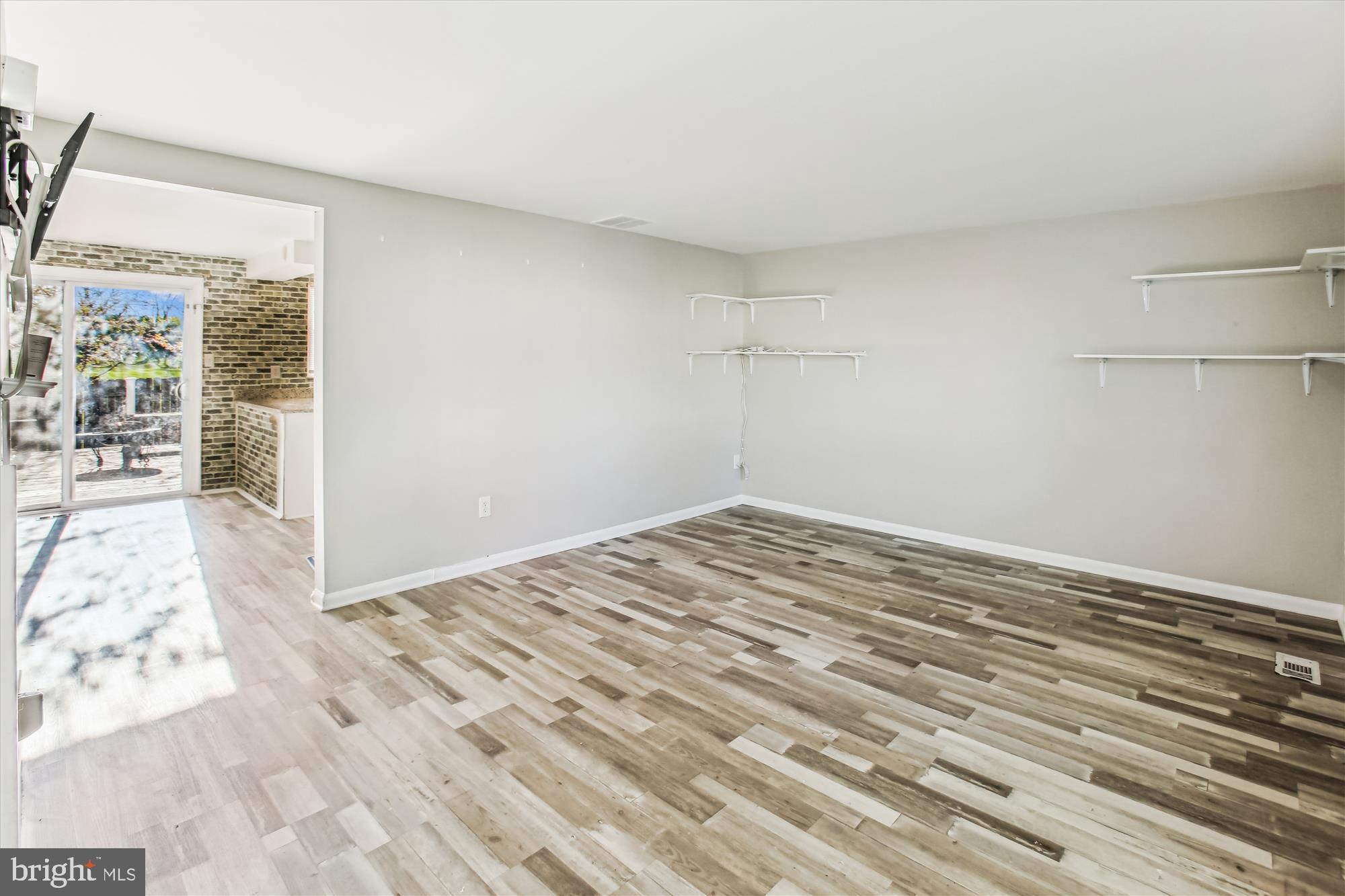 AMBER MEADOWS - Residential