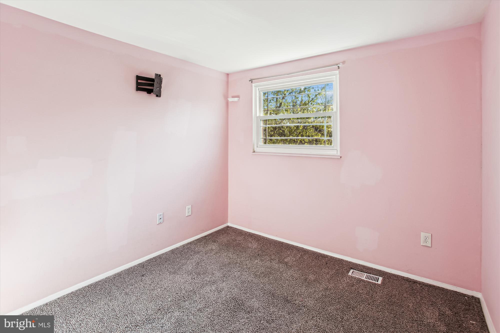 AMBER MEADOWS - Residential