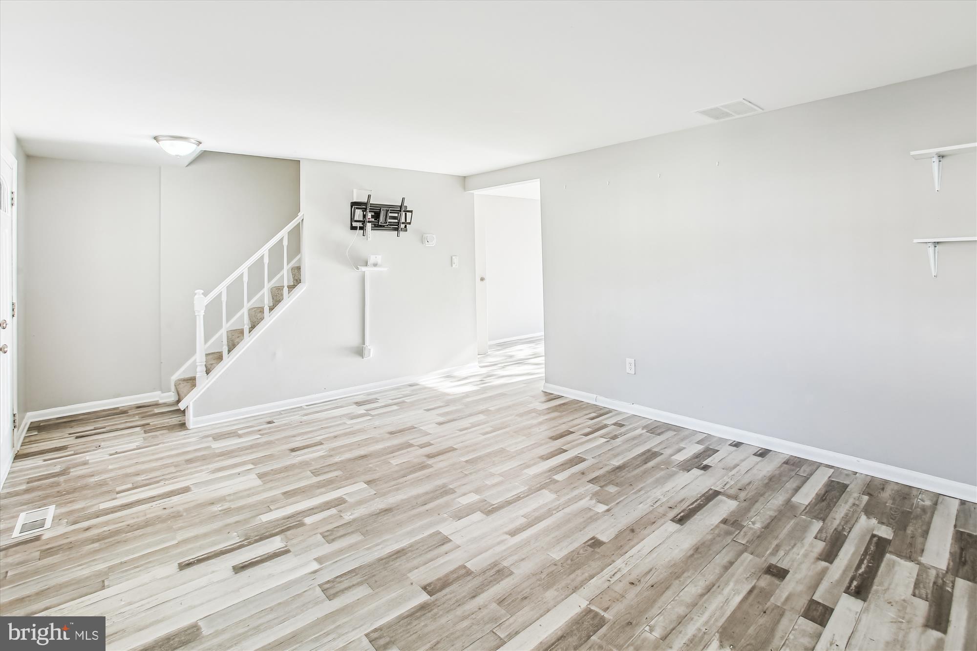 AMBER MEADOWS - Residential