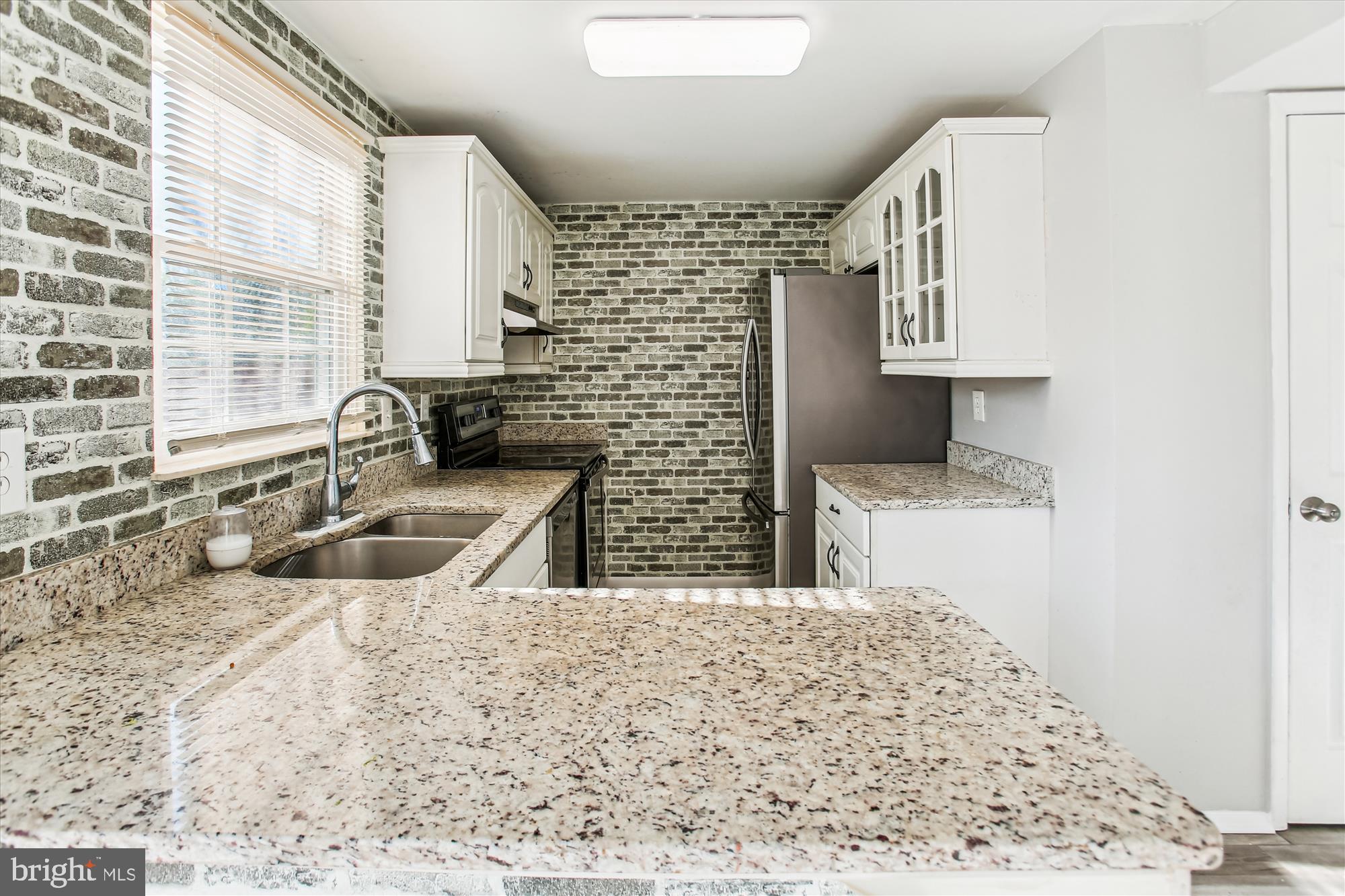 AMBER MEADOWS - Residential