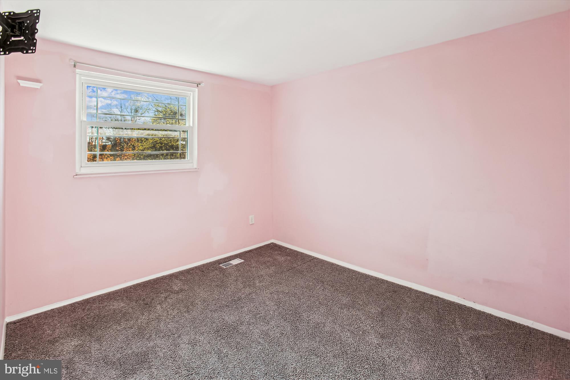 AMBER MEADOWS - Residential