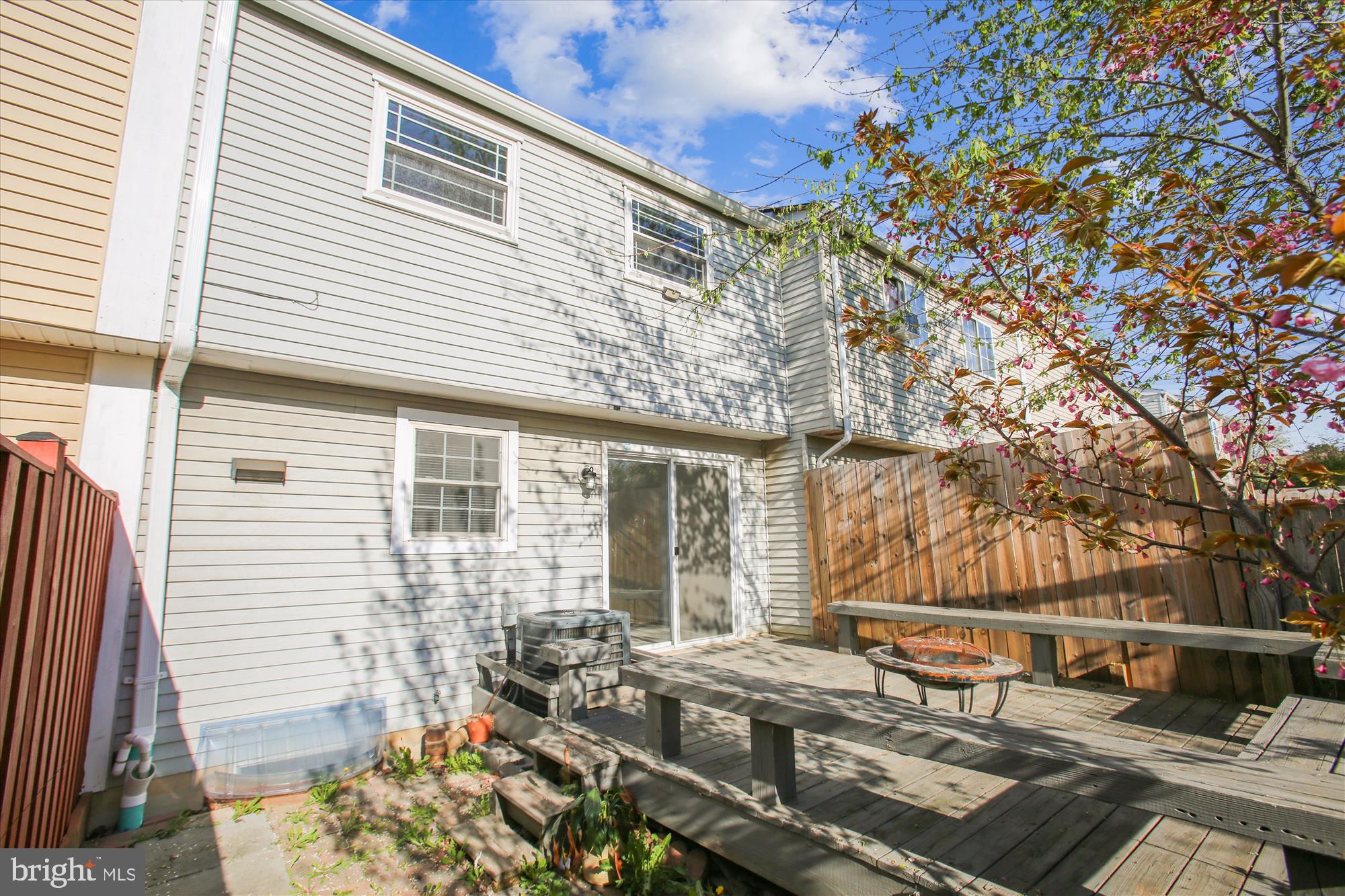 AMBER MEADOWS - Residential