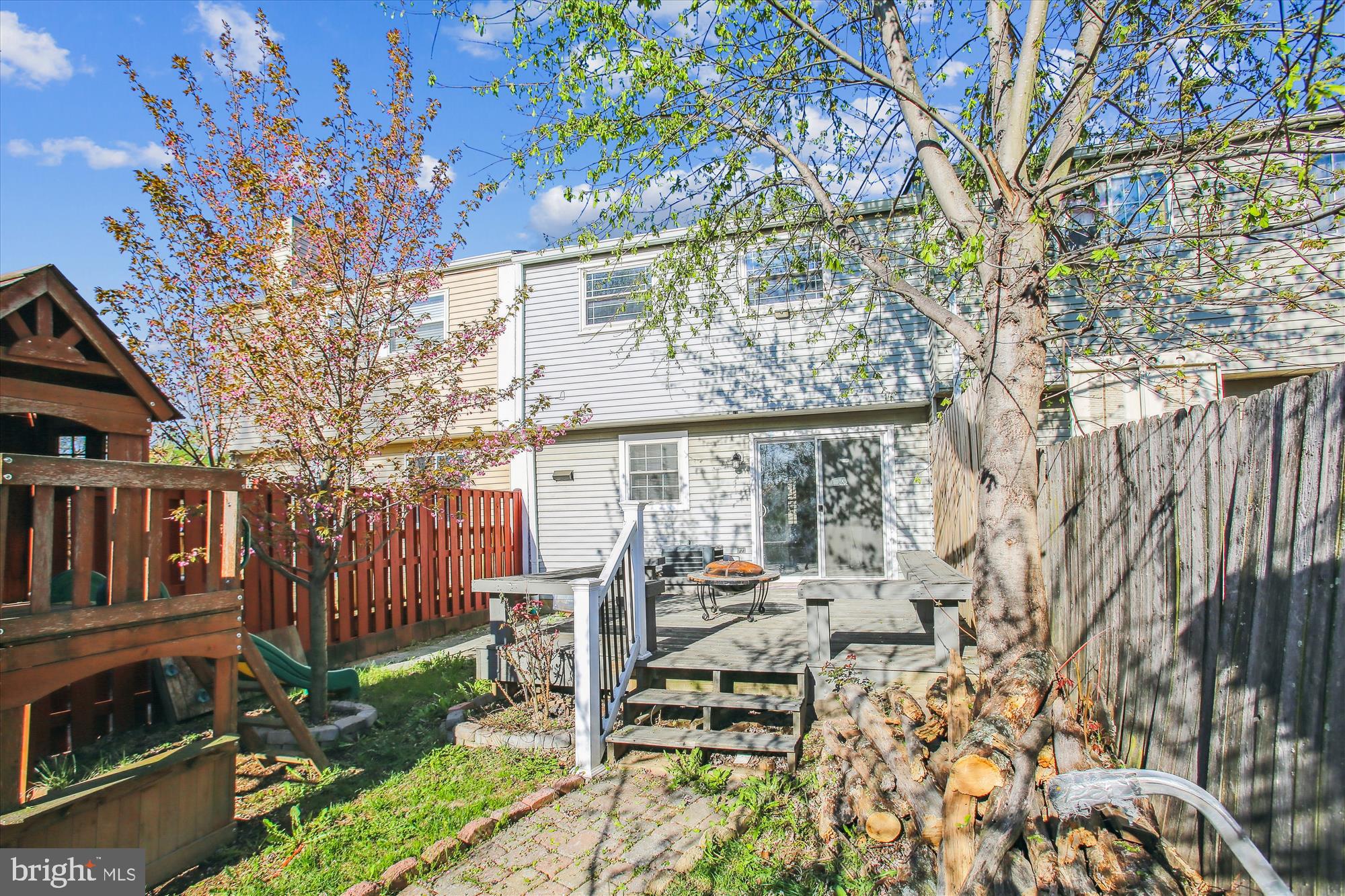 AMBER MEADOWS - Residential