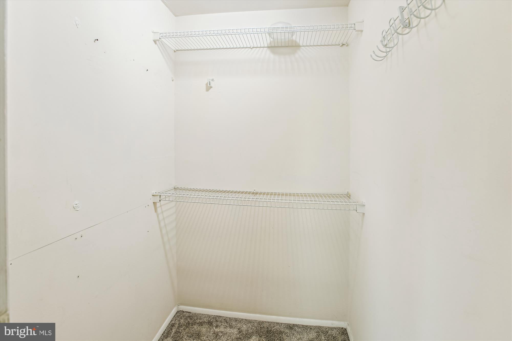 AMBER MEADOWS - Residential