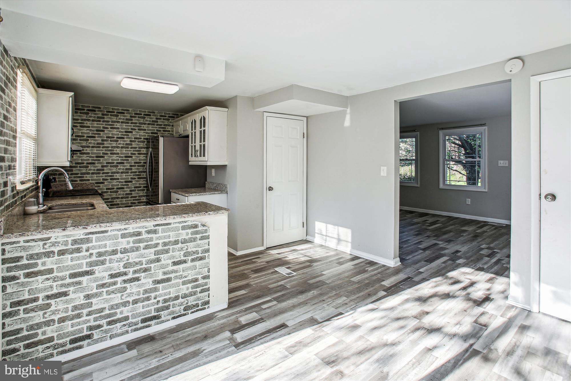 AMBER MEADOWS - Residential