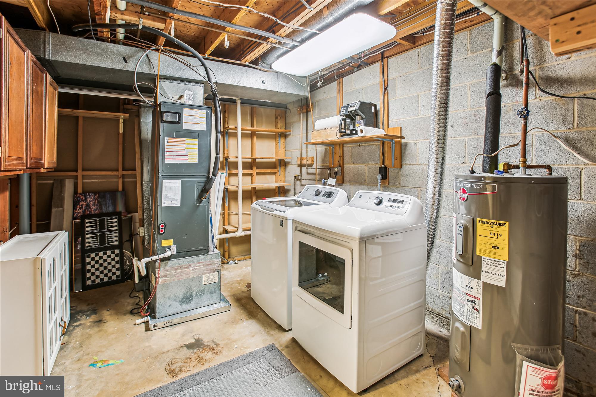 AMBER MEADOWS - Residential