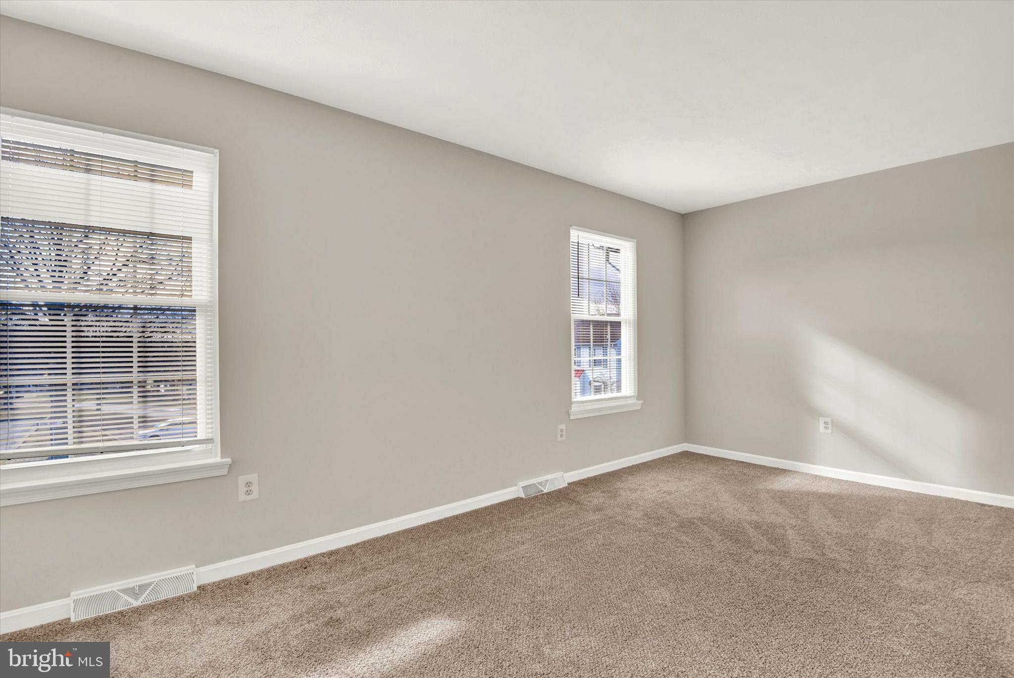 FURNACE HILLS - Residential Lease