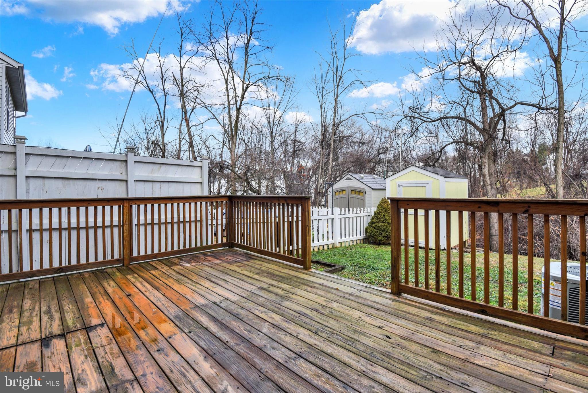 FURNACE HILLS - Residential Lease