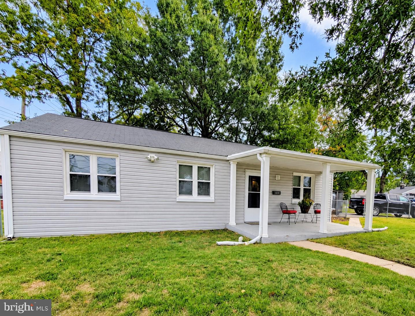 1200 GUILDFORD ROAD