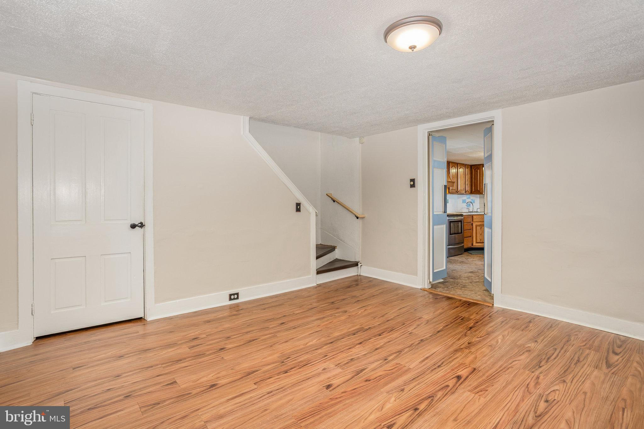 226 W MAIN STREET 228