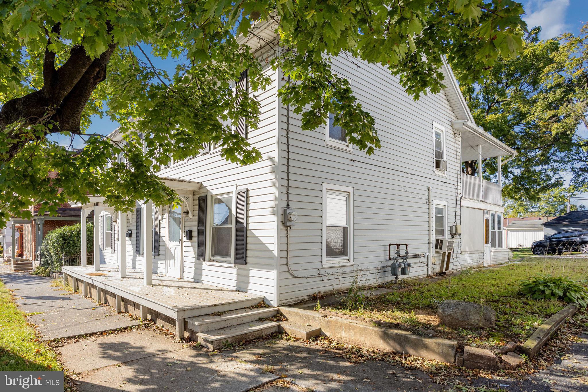 226 W MAIN STREET 228