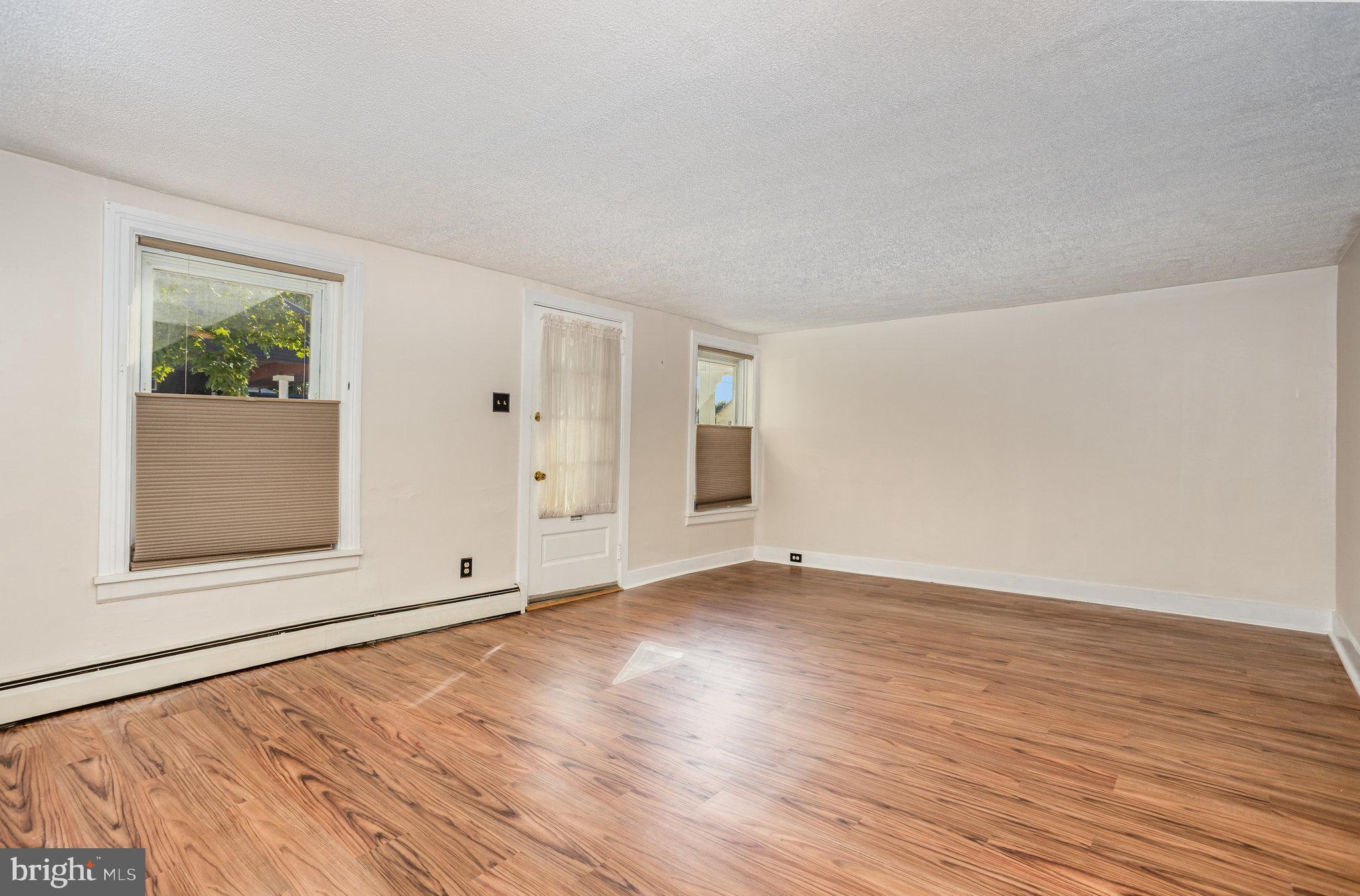 226 W MAIN STREET 228