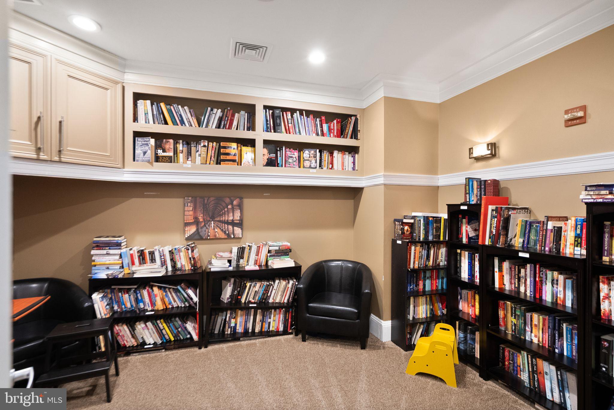 GROVE AT ARLINGTON - Residential