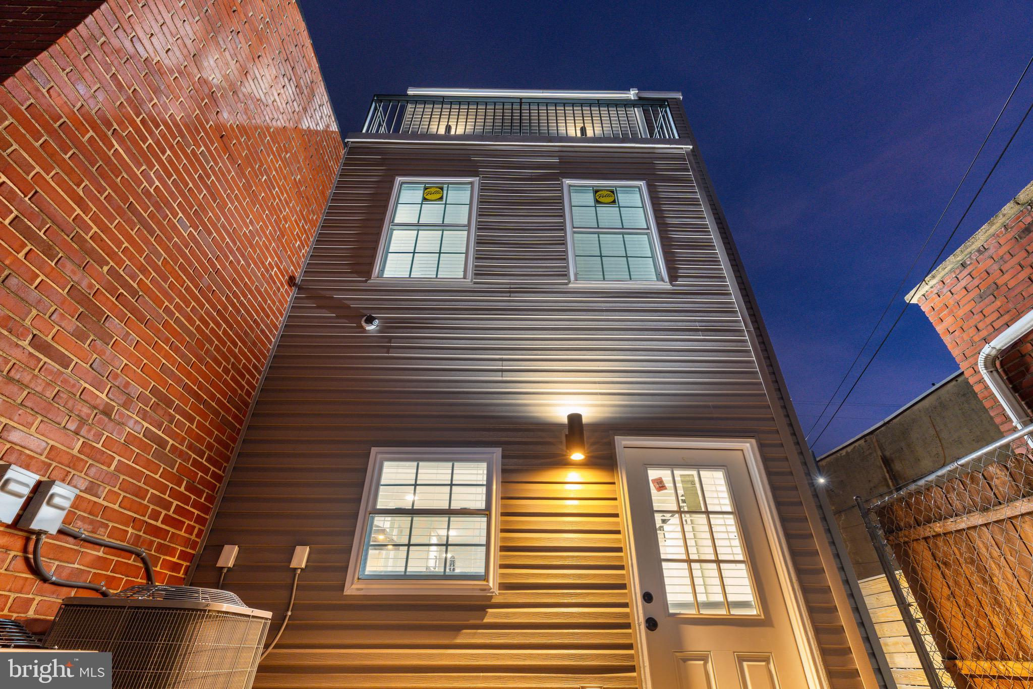 PORT RICHMOND - Residential