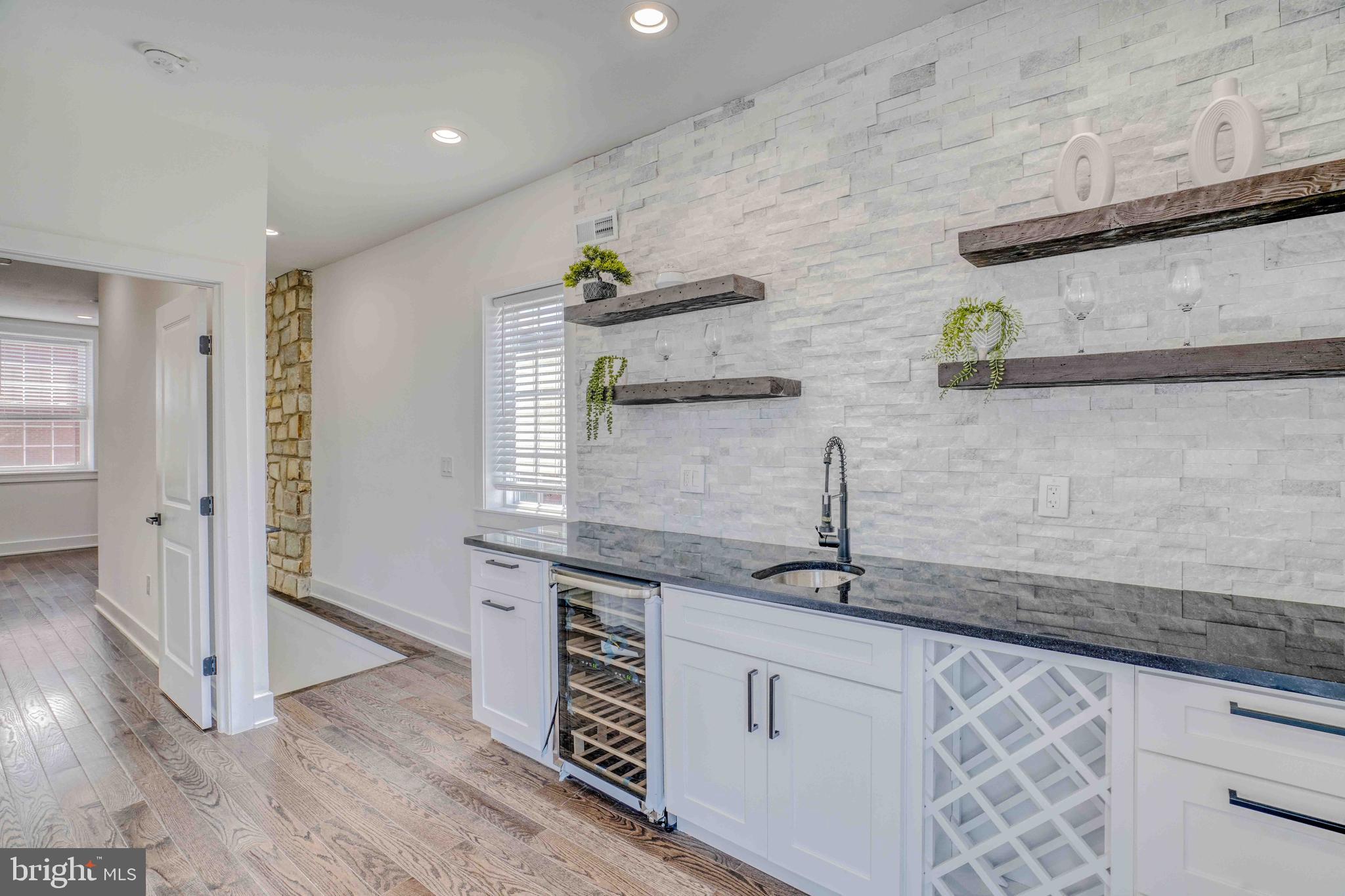 PORT RICHMOND - Residential