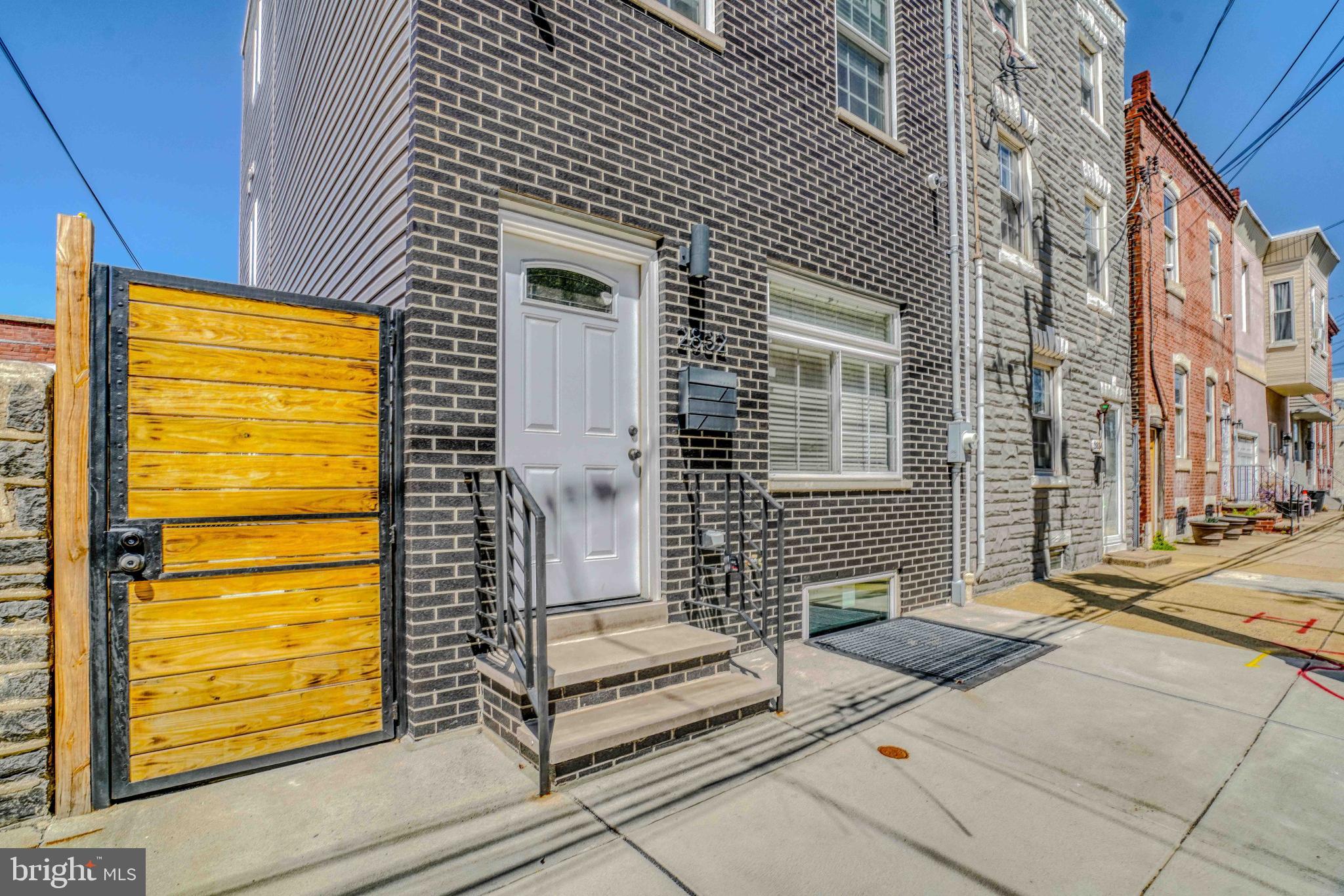 PORT RICHMOND - Residential