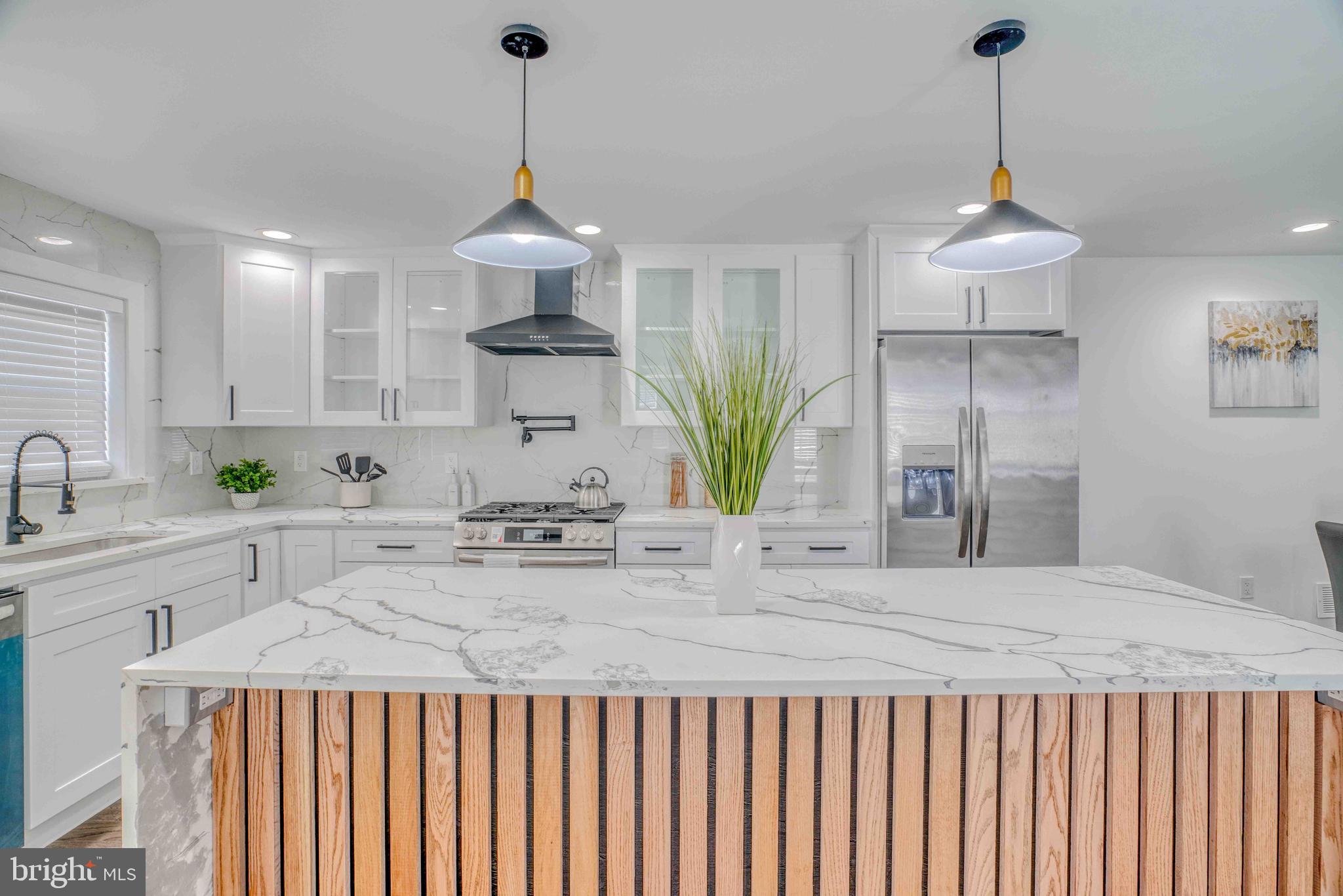 PORT RICHMOND - Residential
