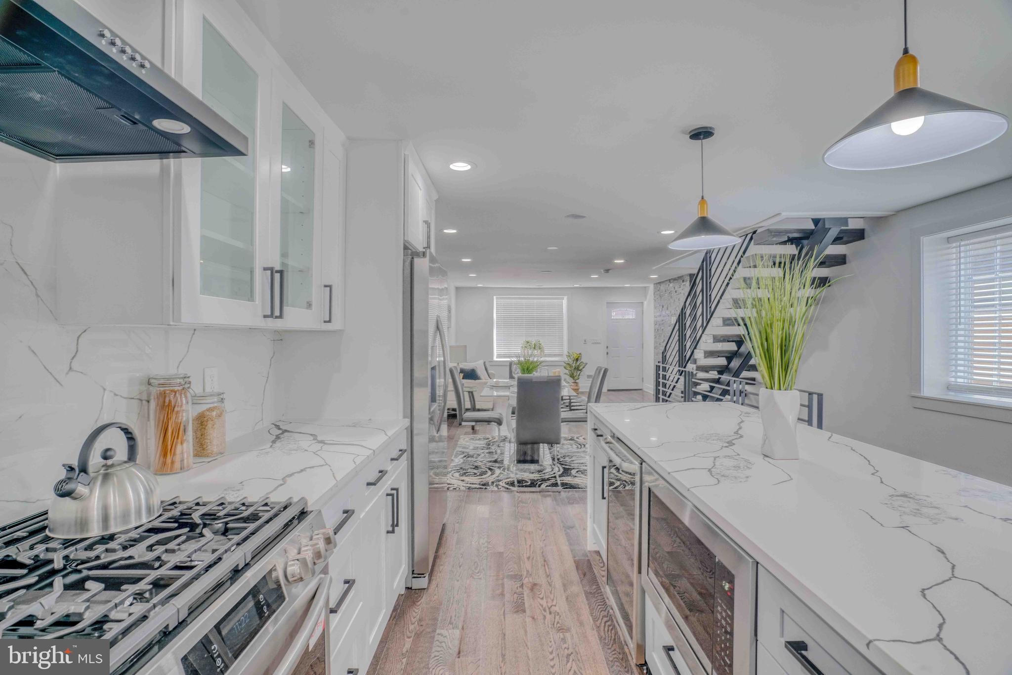 PORT RICHMOND - Residential