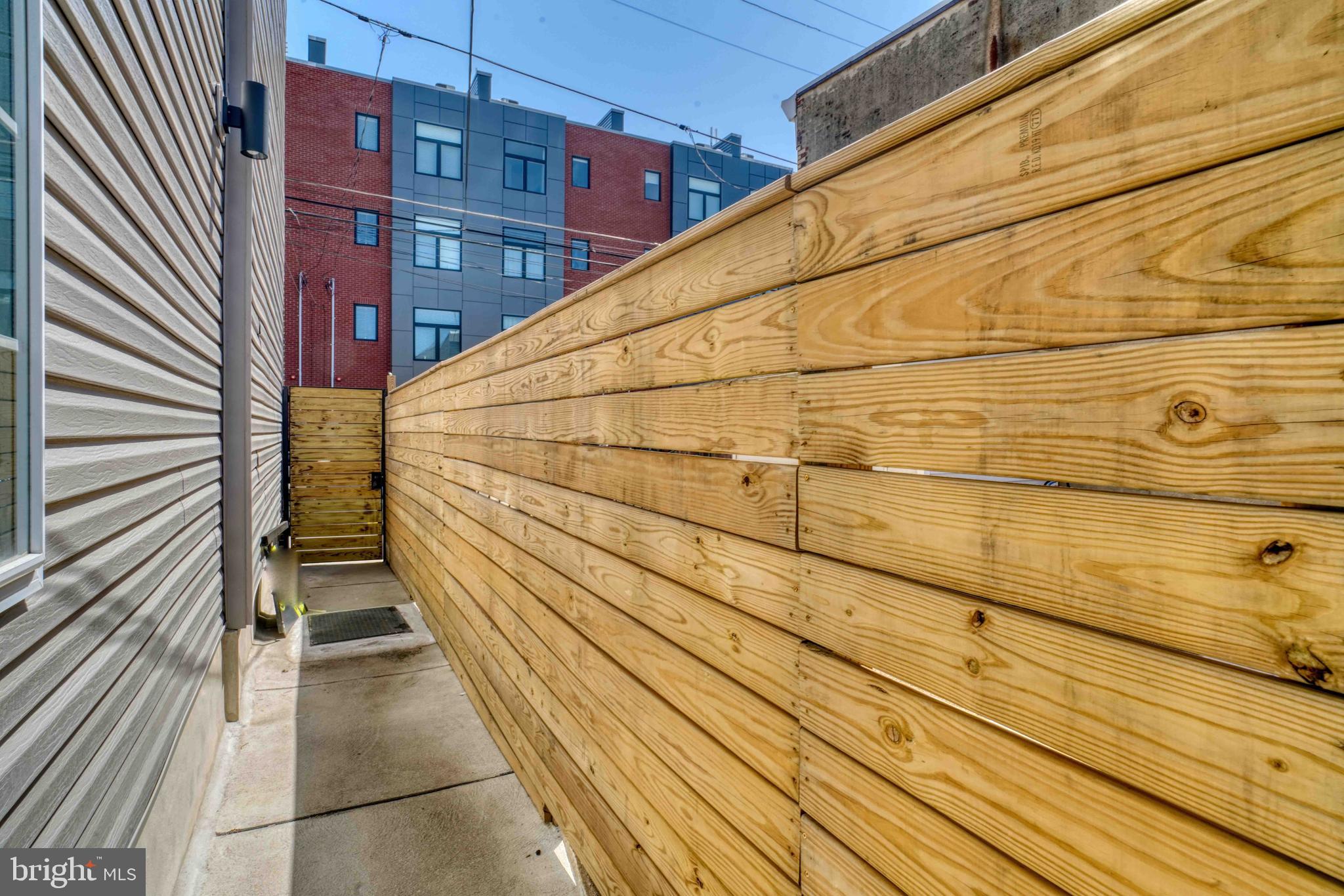PORT RICHMOND - Residential