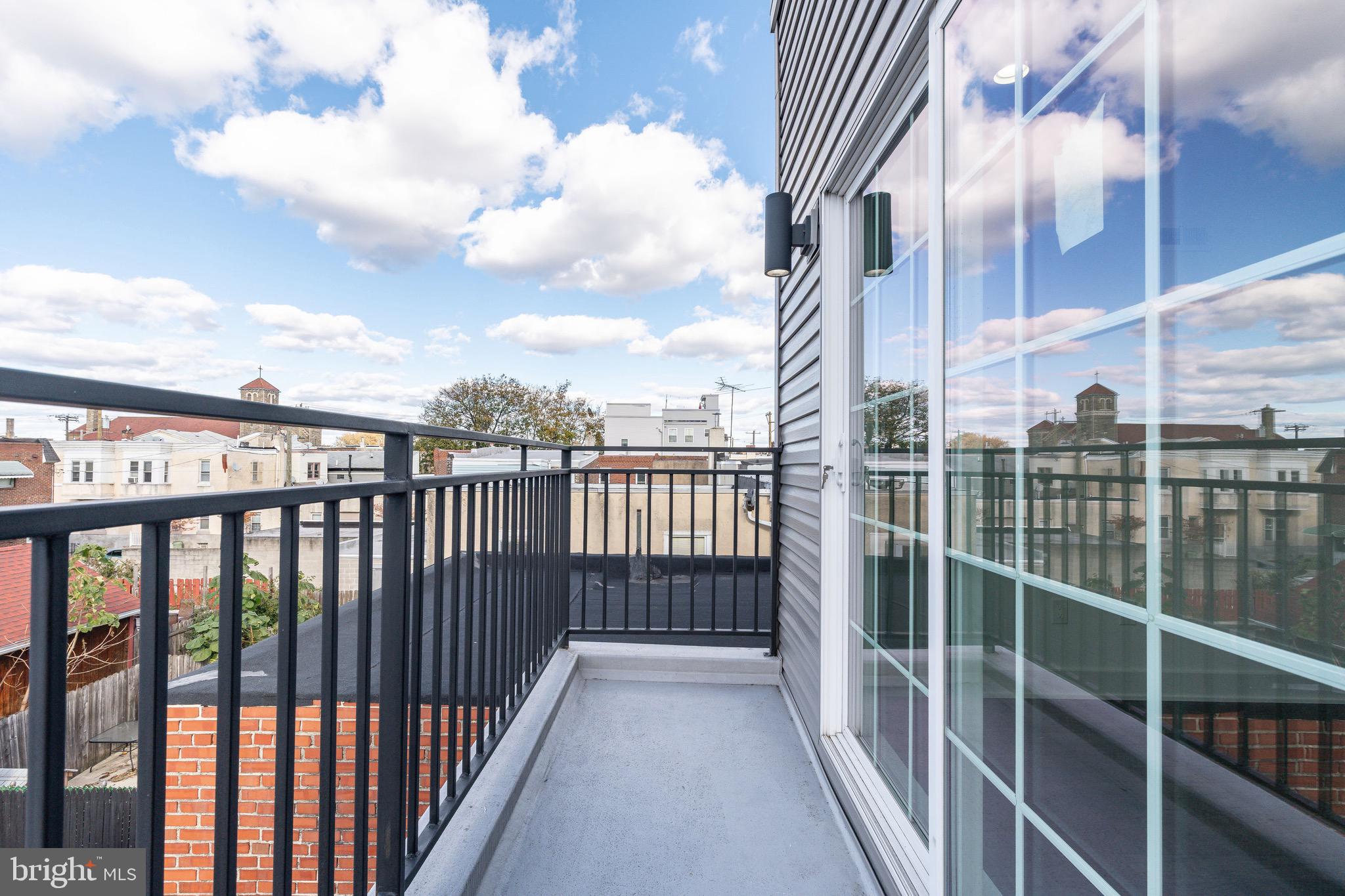 PORT RICHMOND - Residential